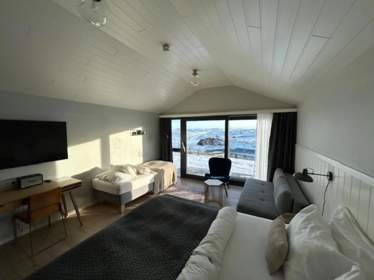 Bedroom in Magma Hotel