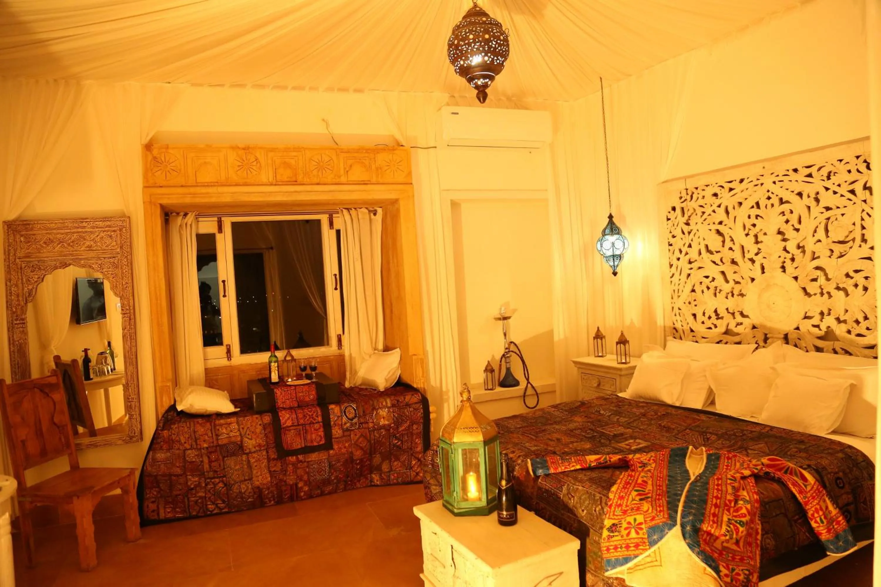 Photo of the whole room, Bed in Casa De Kaku Jaisalmer