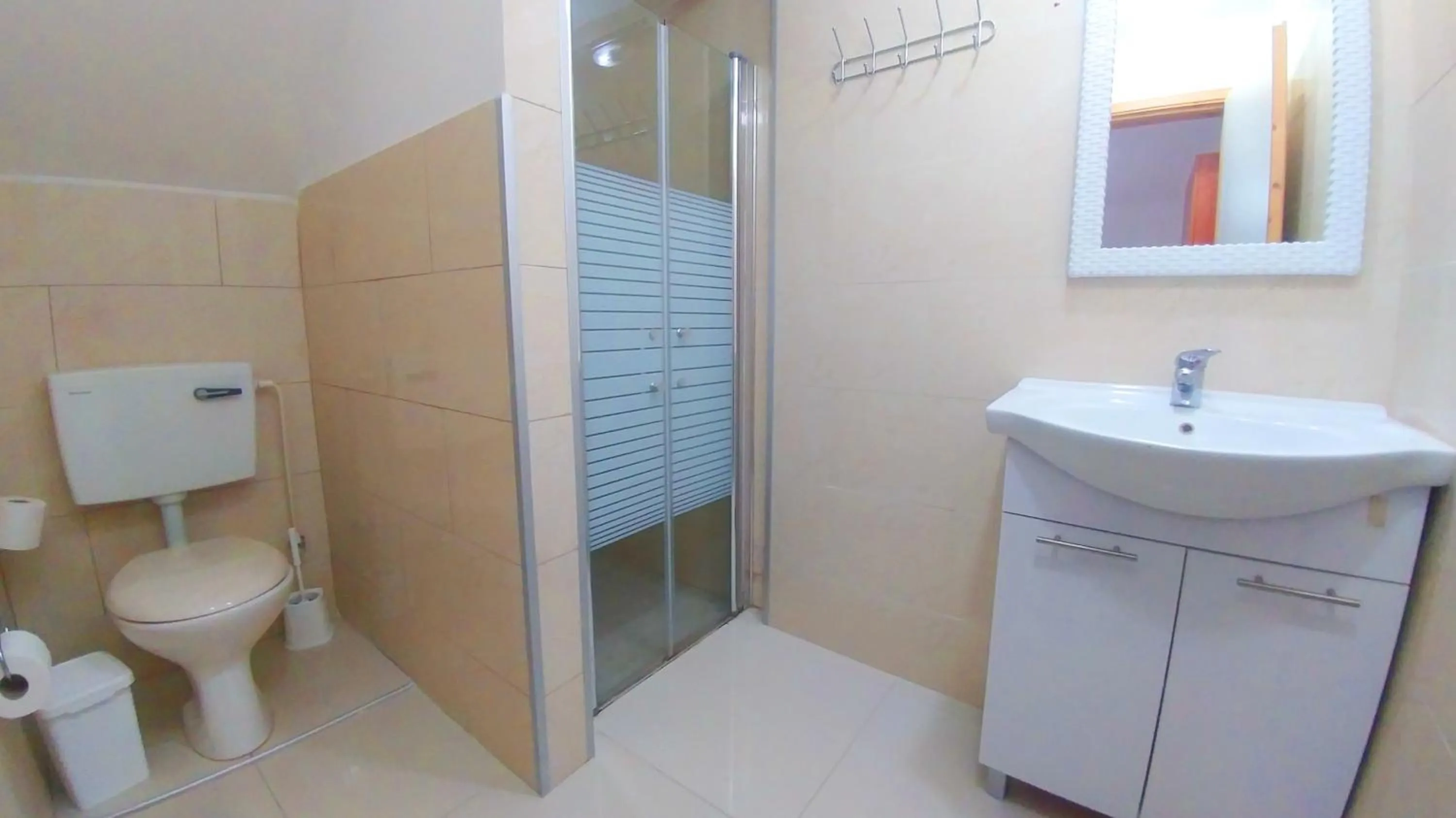 Shower in City Suites