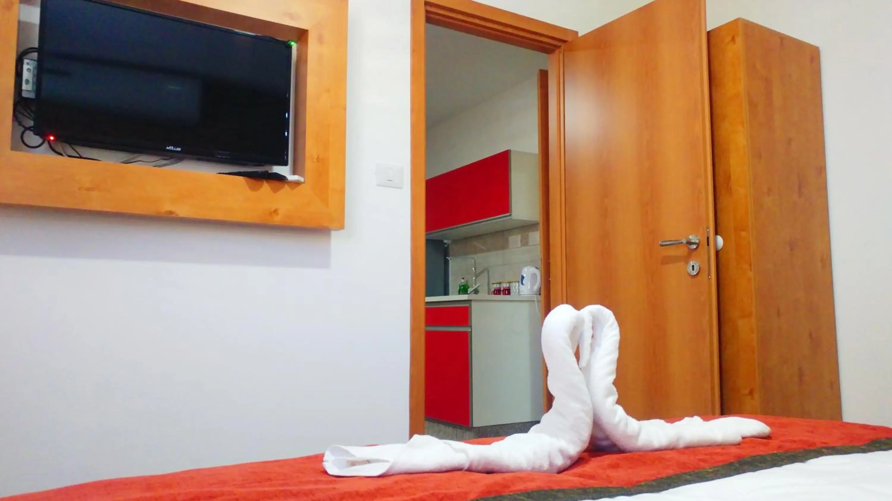 TV and multimedia, Bed in City Suites