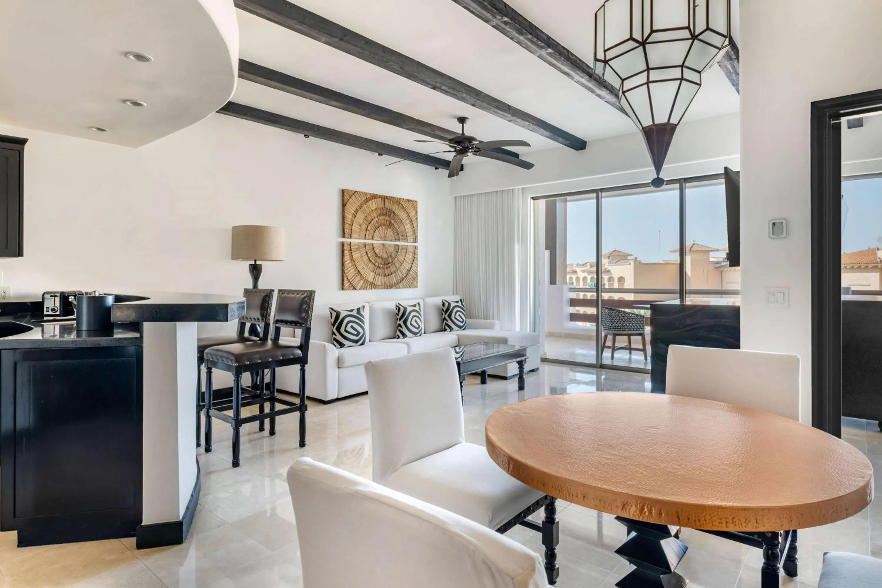 Kitchen or kitchenette in Hilton Vacation Club Cabo Azul Los Cabos