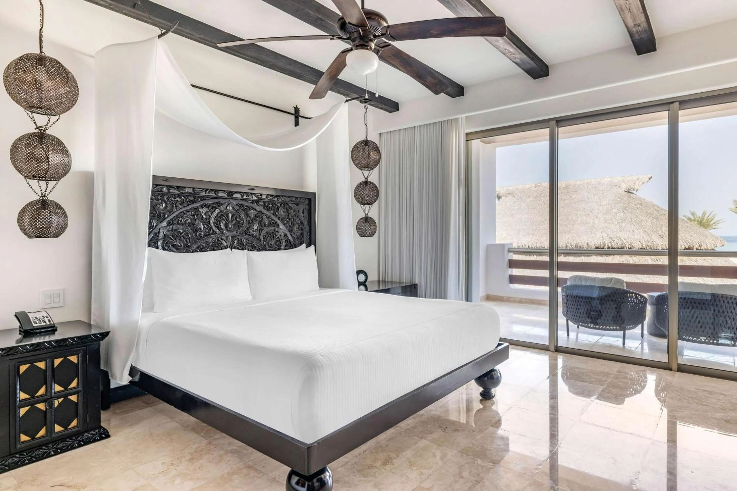 Bed in Hilton Vacation Club Cabo Azul Los Cabos