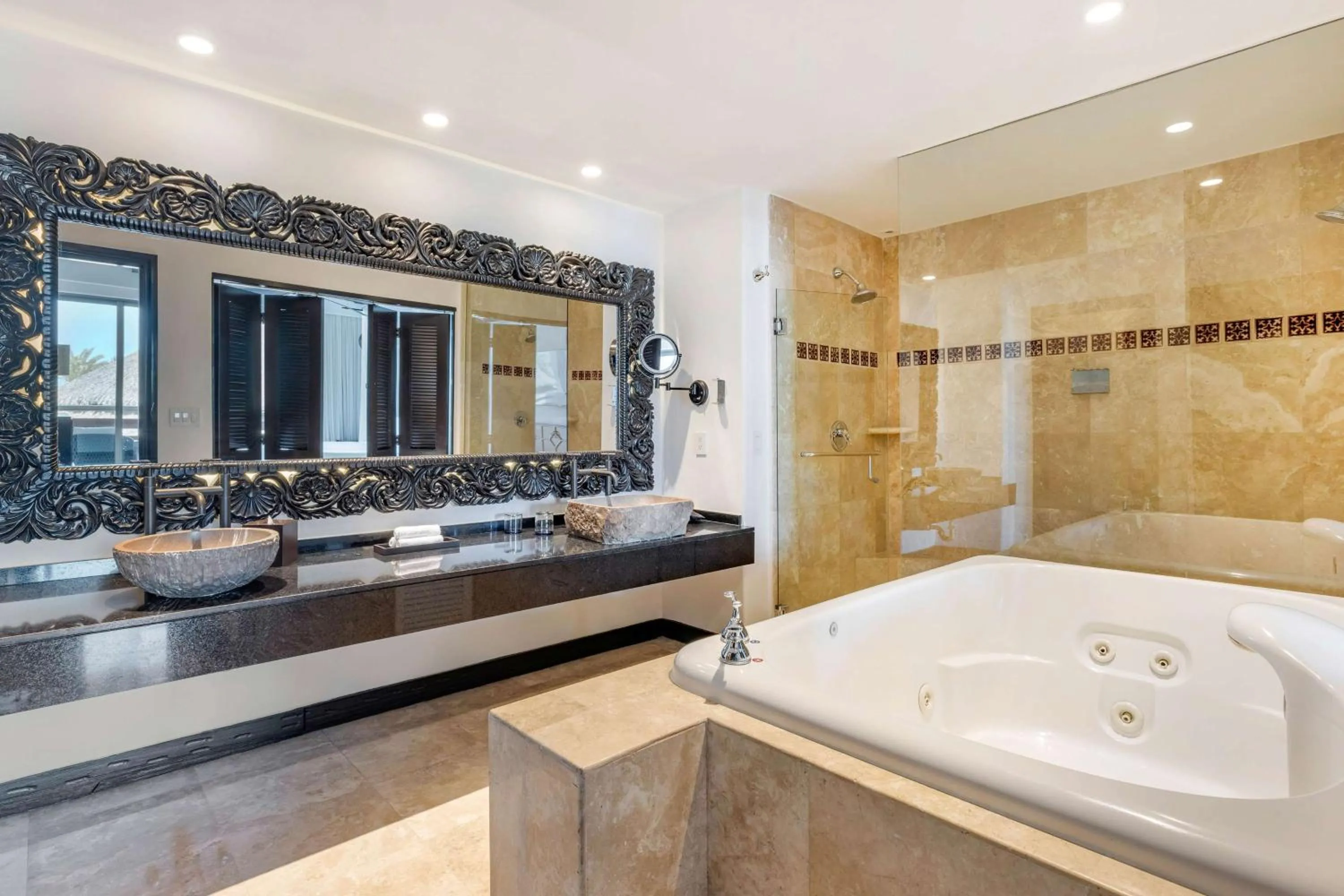 Bathroom in Hilton Vacation Club Cabo Azul Los Cabos