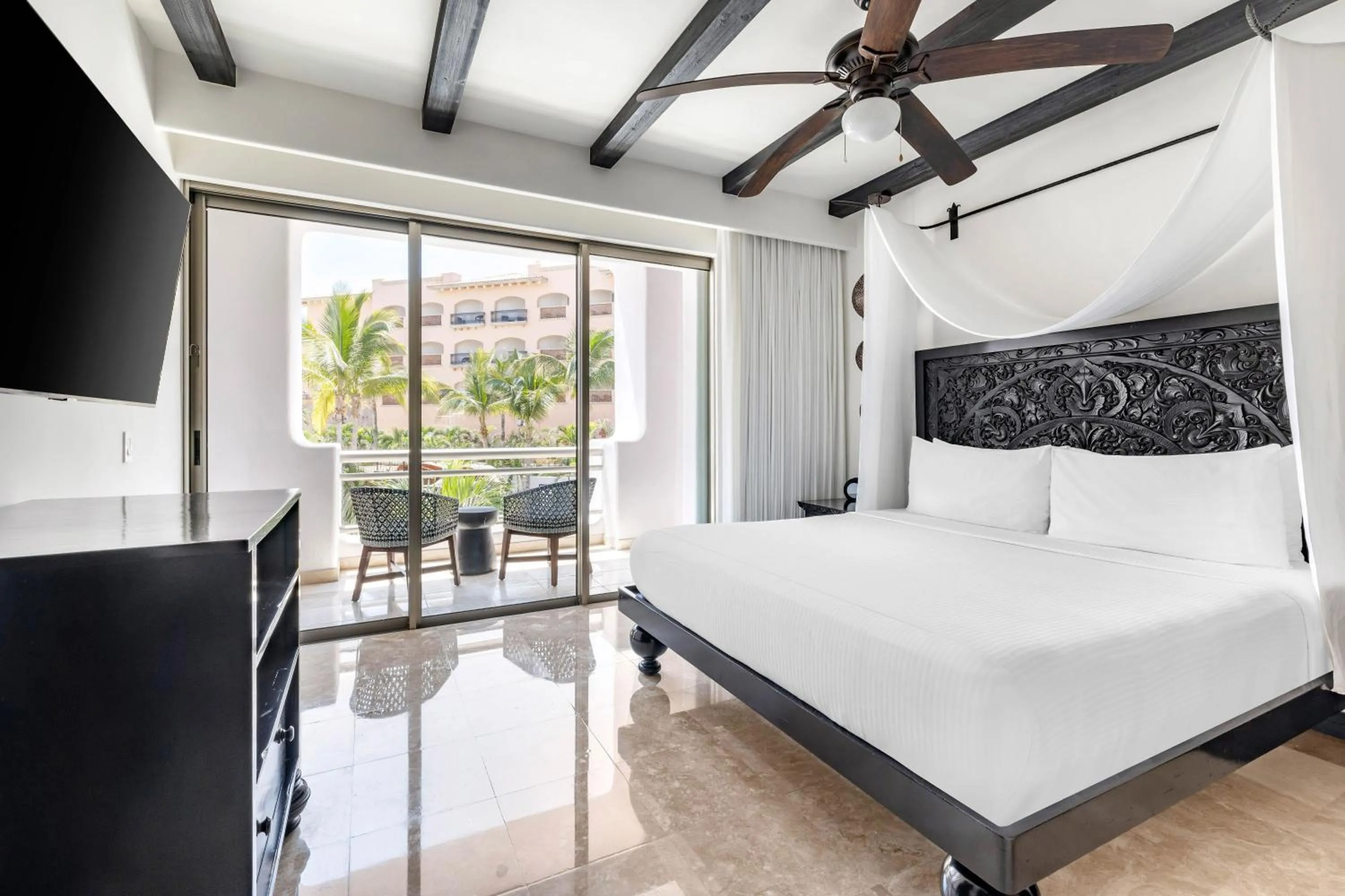 Bedroom, Bed in Hilton Vacation Club Cabo Azul Los Cabos