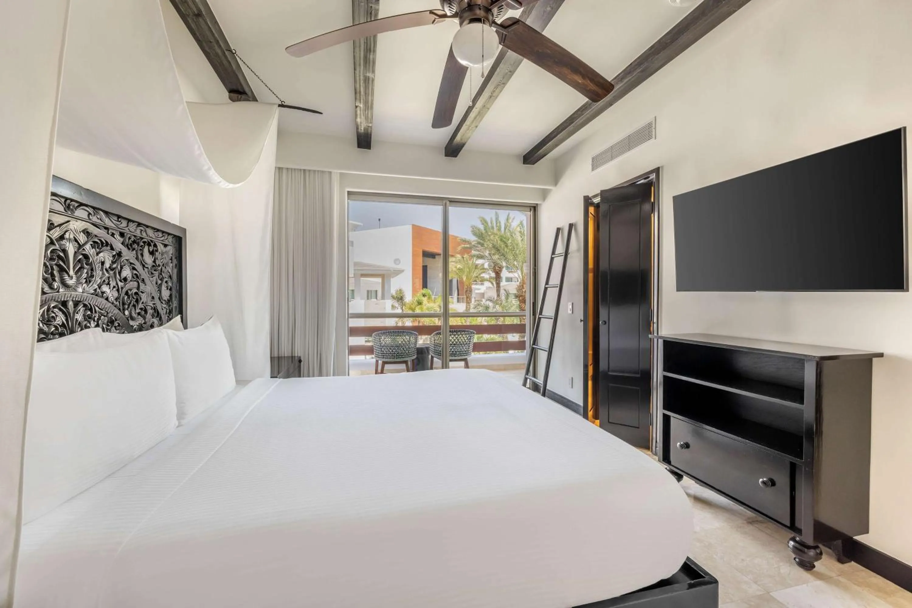 Bed in Hilton Vacation Club Cabo Azul Los Cabos