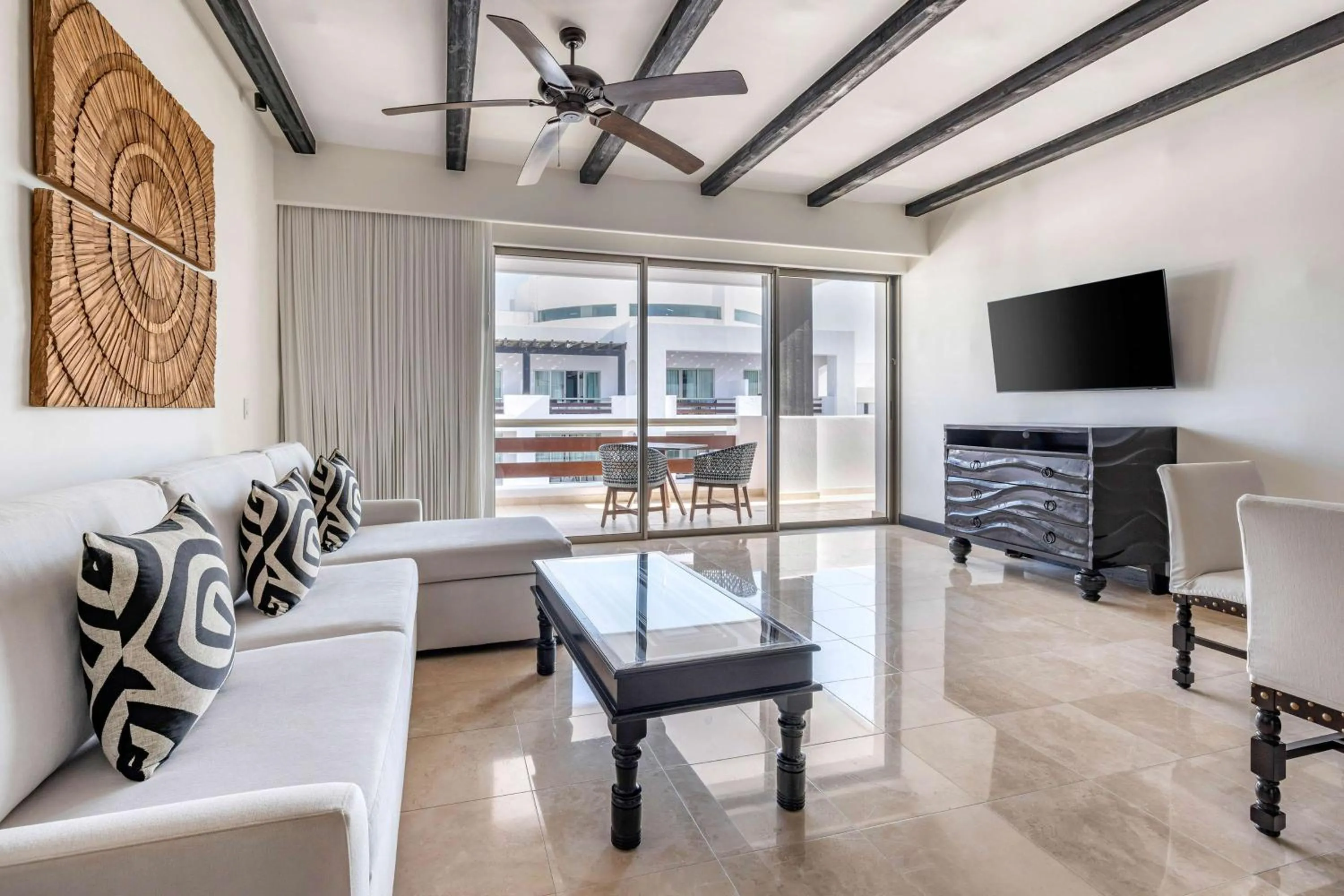 Living room in Hilton Vacation Club Cabo Azul Los Cabos