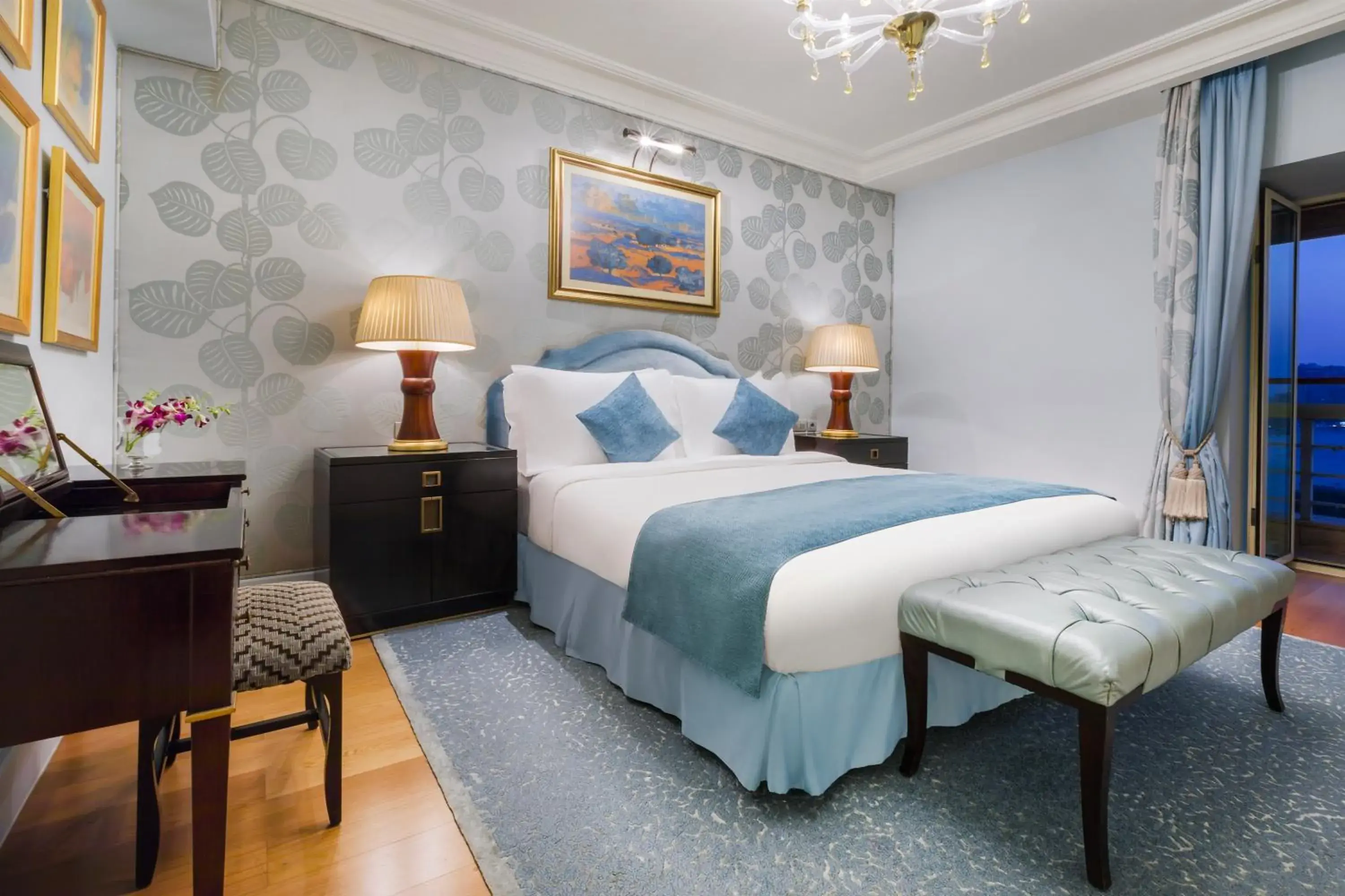 Nile Deluxe Suite in Kempinski Nile Hotel, Cairo Nile Deluxe Suite in Kempinski Nile Hotel, Cairo