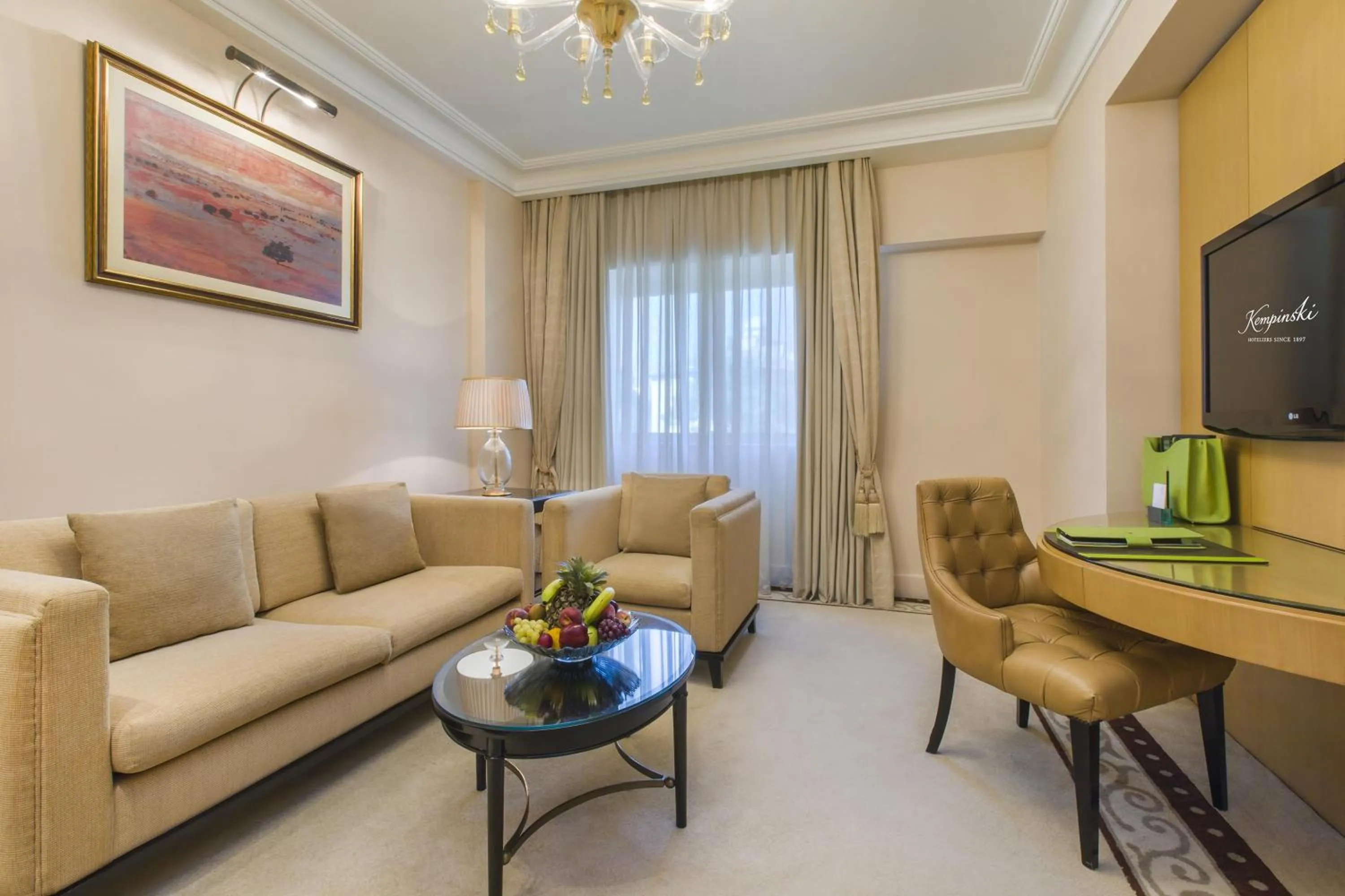 Photo of the whole room in Kempinski Nile Hotel, Cairo