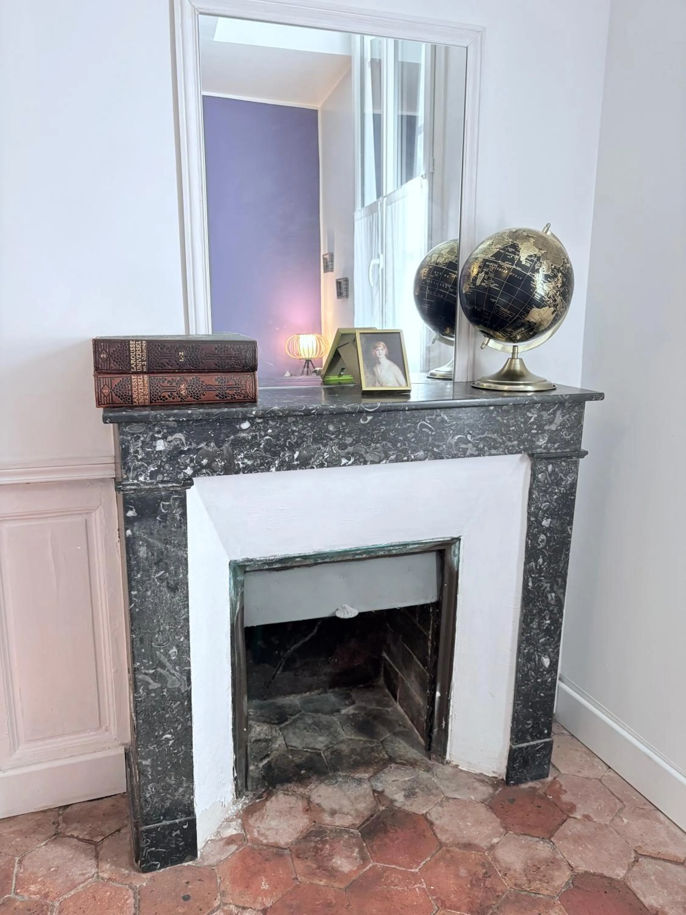 fireplace in Au Richebourg Nogent