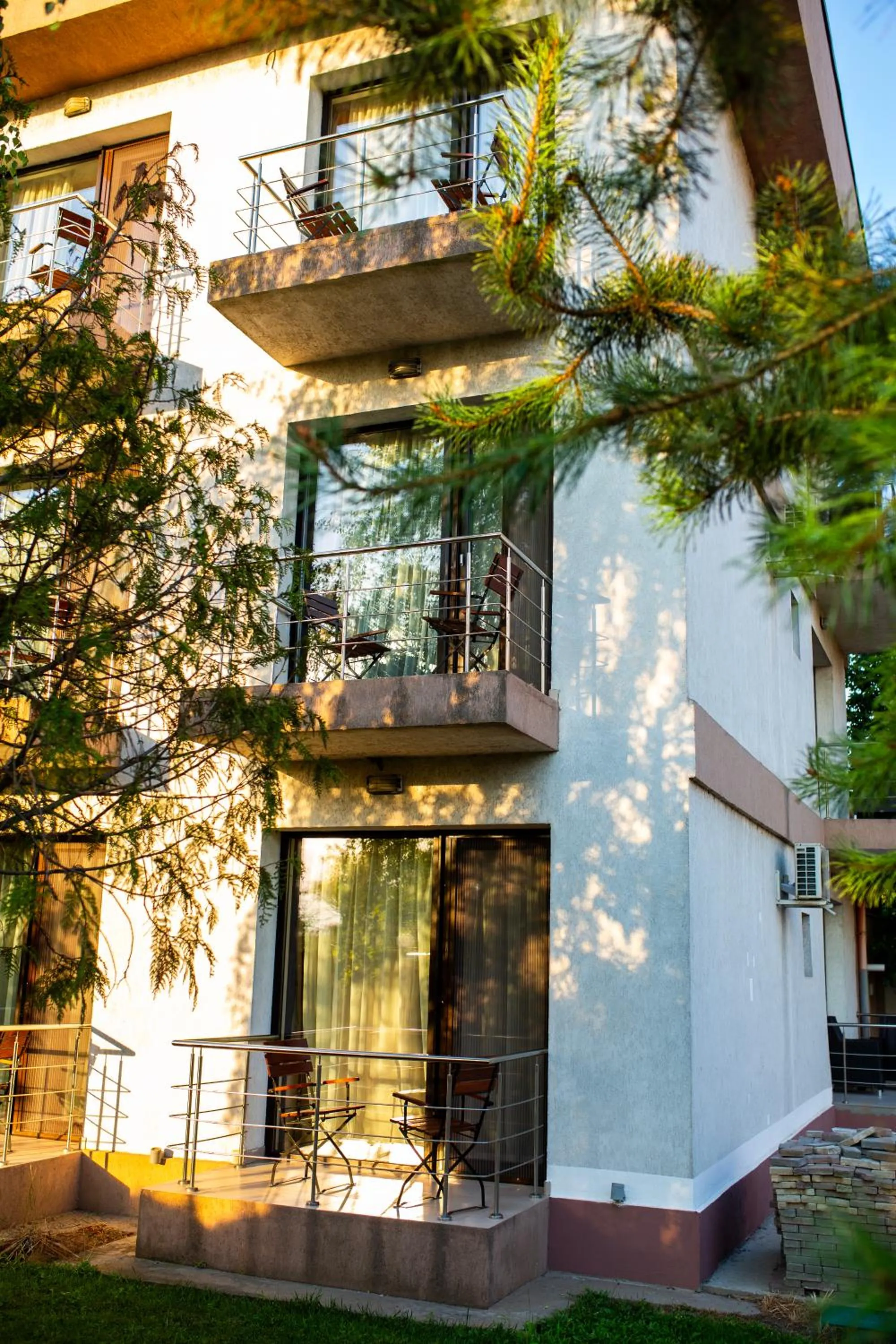 Property building in Vila La Mer