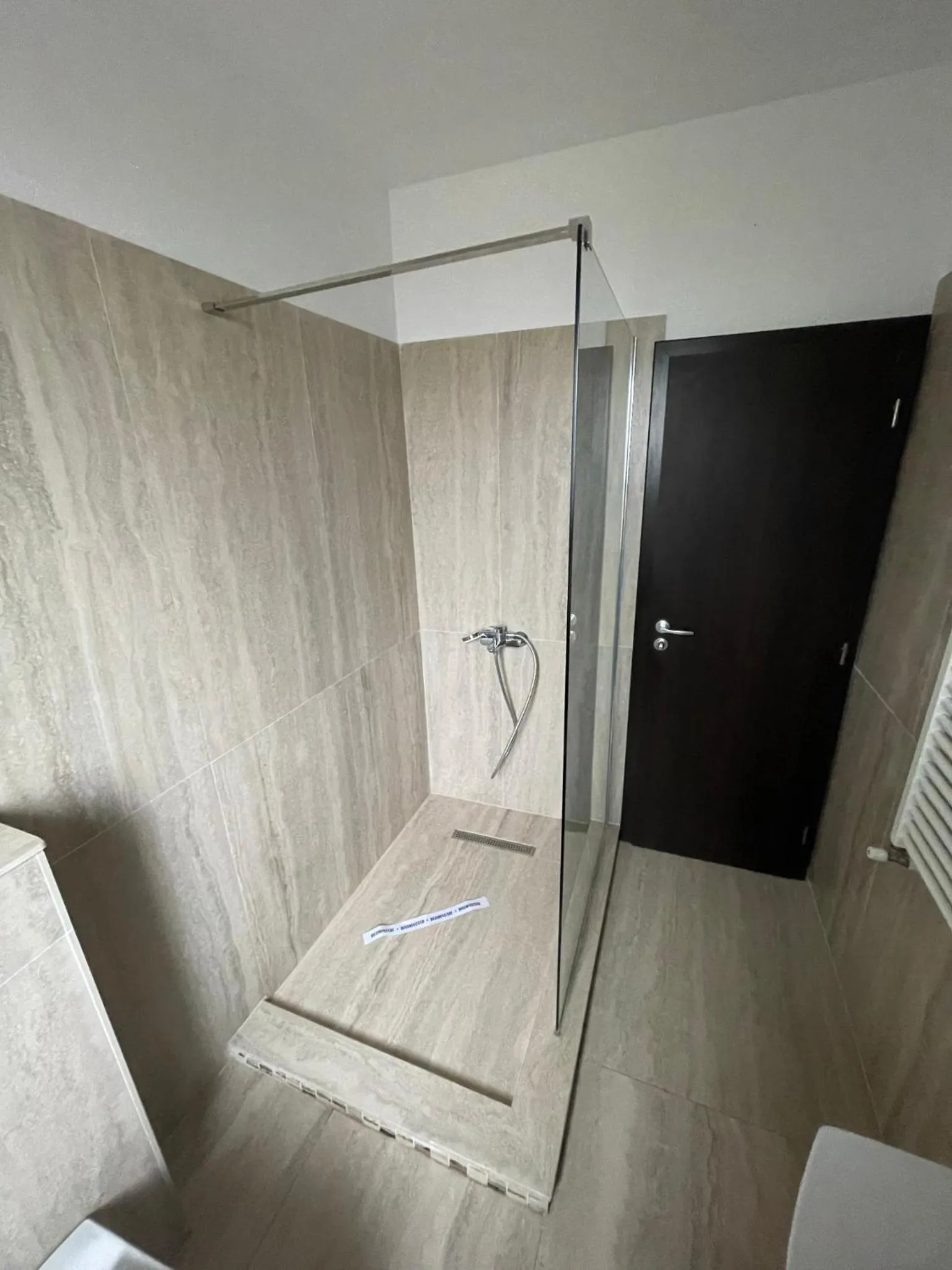 Shower in Vila La Mer