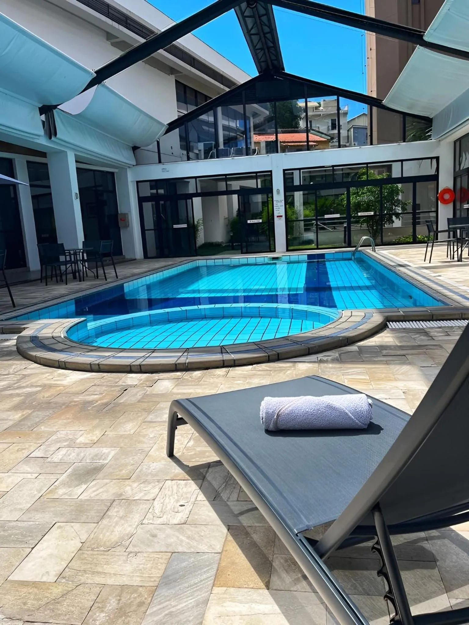 Pool view in Cambirela Hotel