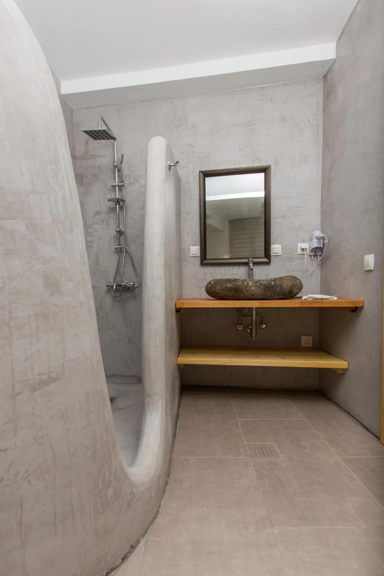 Bathroom in Anamar Kea Boutique