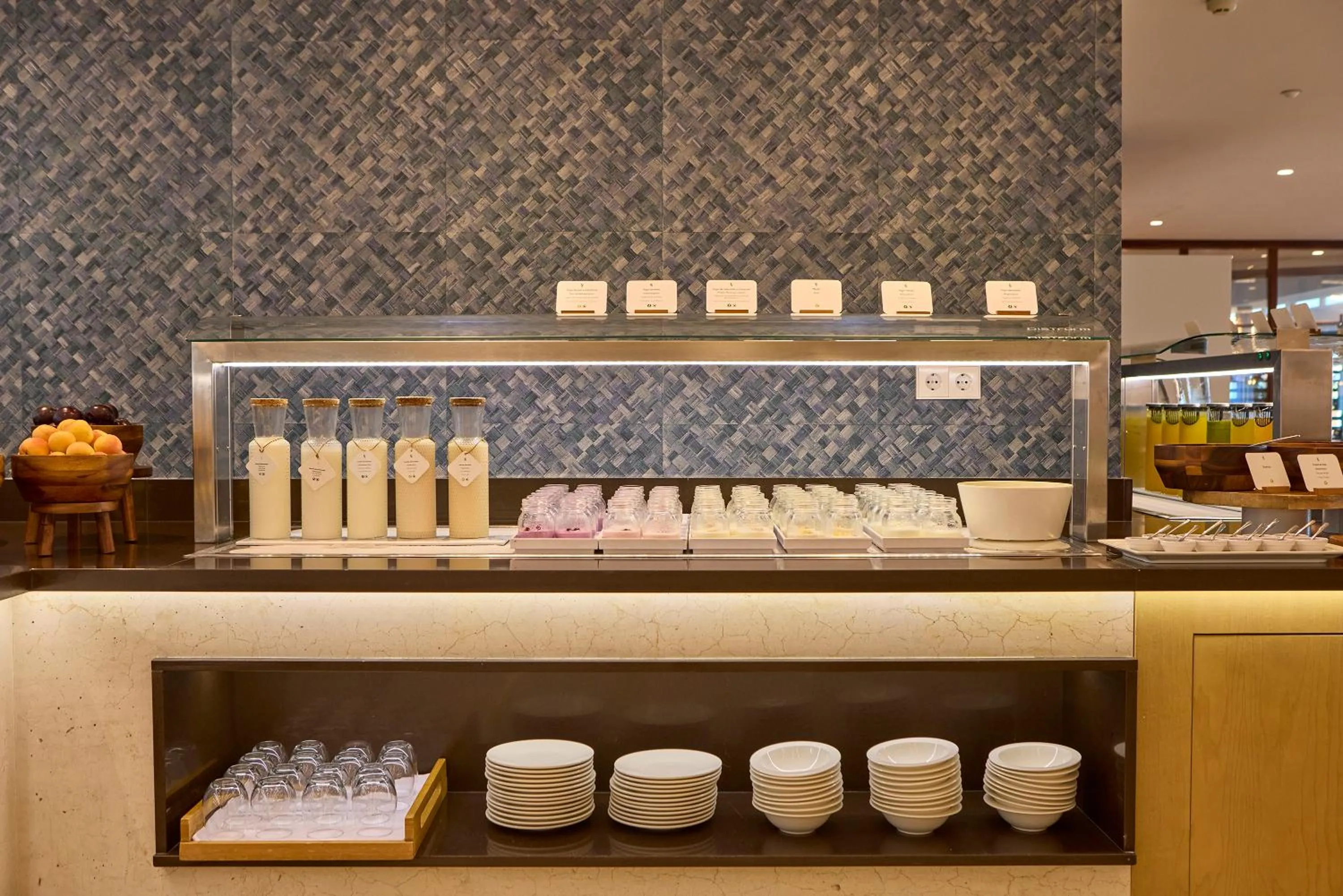 Food and drinks in Universal Grand León & Spa