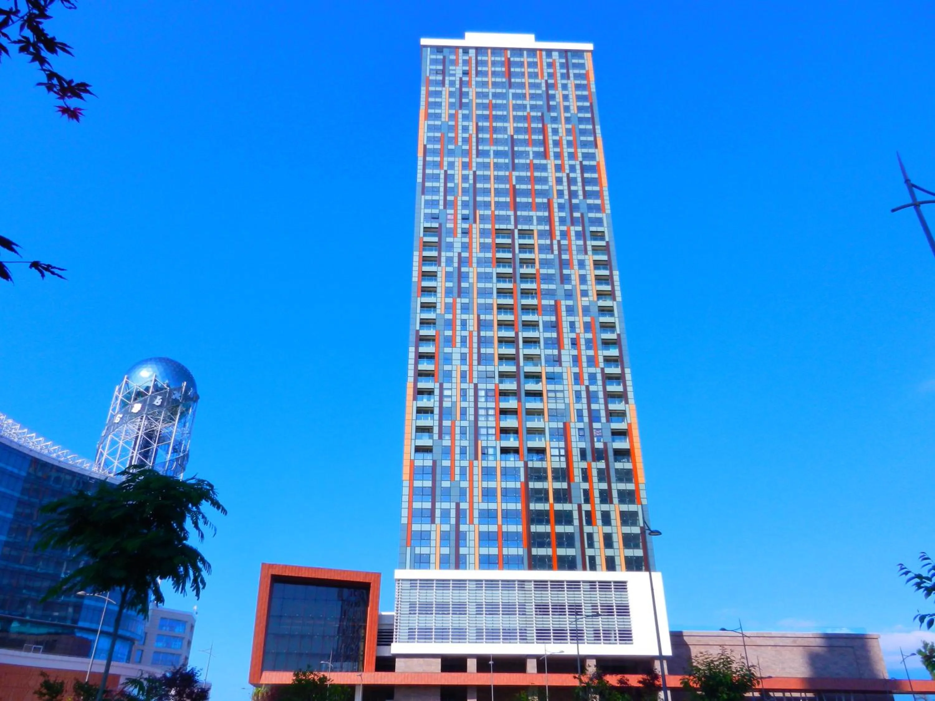 Property building in Mimino Apartment Deluxe First Line (C II)