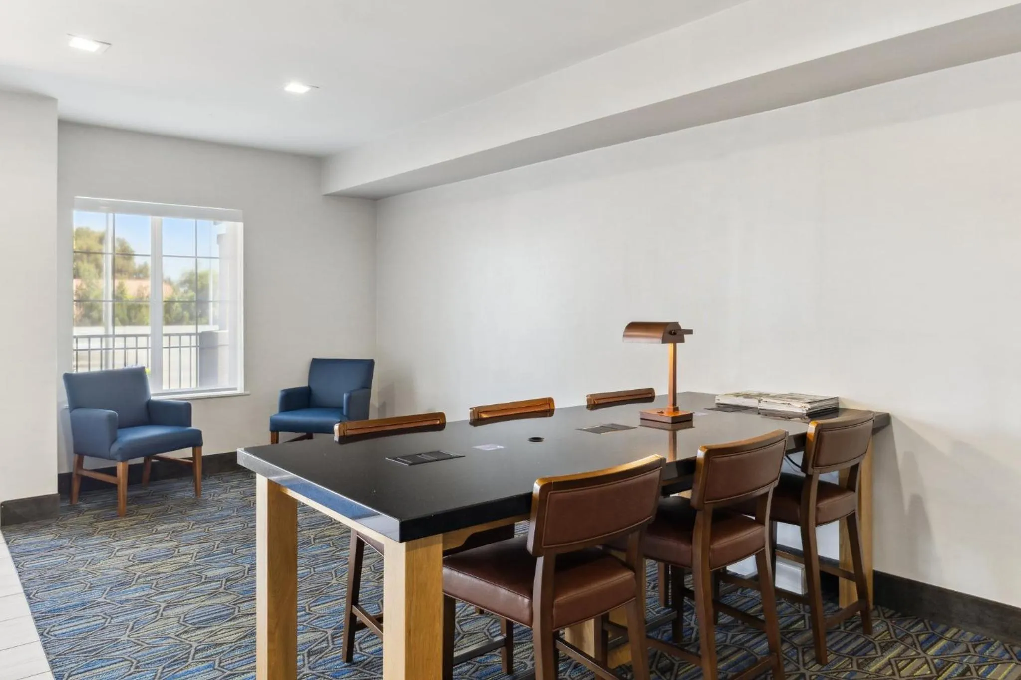 Property building in Holiday Inn Express & Suites Mountain View Silicon Valley by IHG