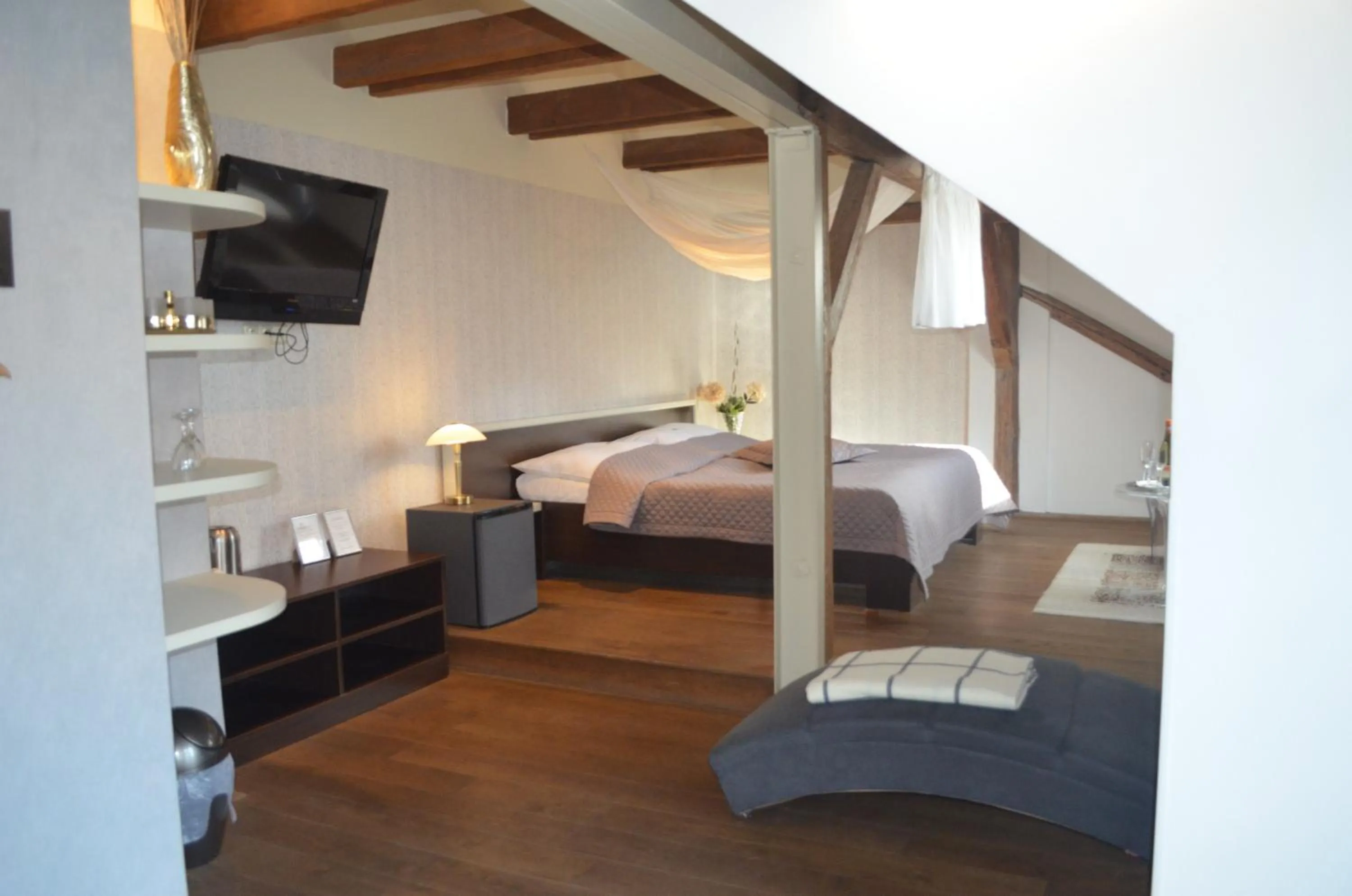 Photo of the whole room, Bed in Hotel Peregrin