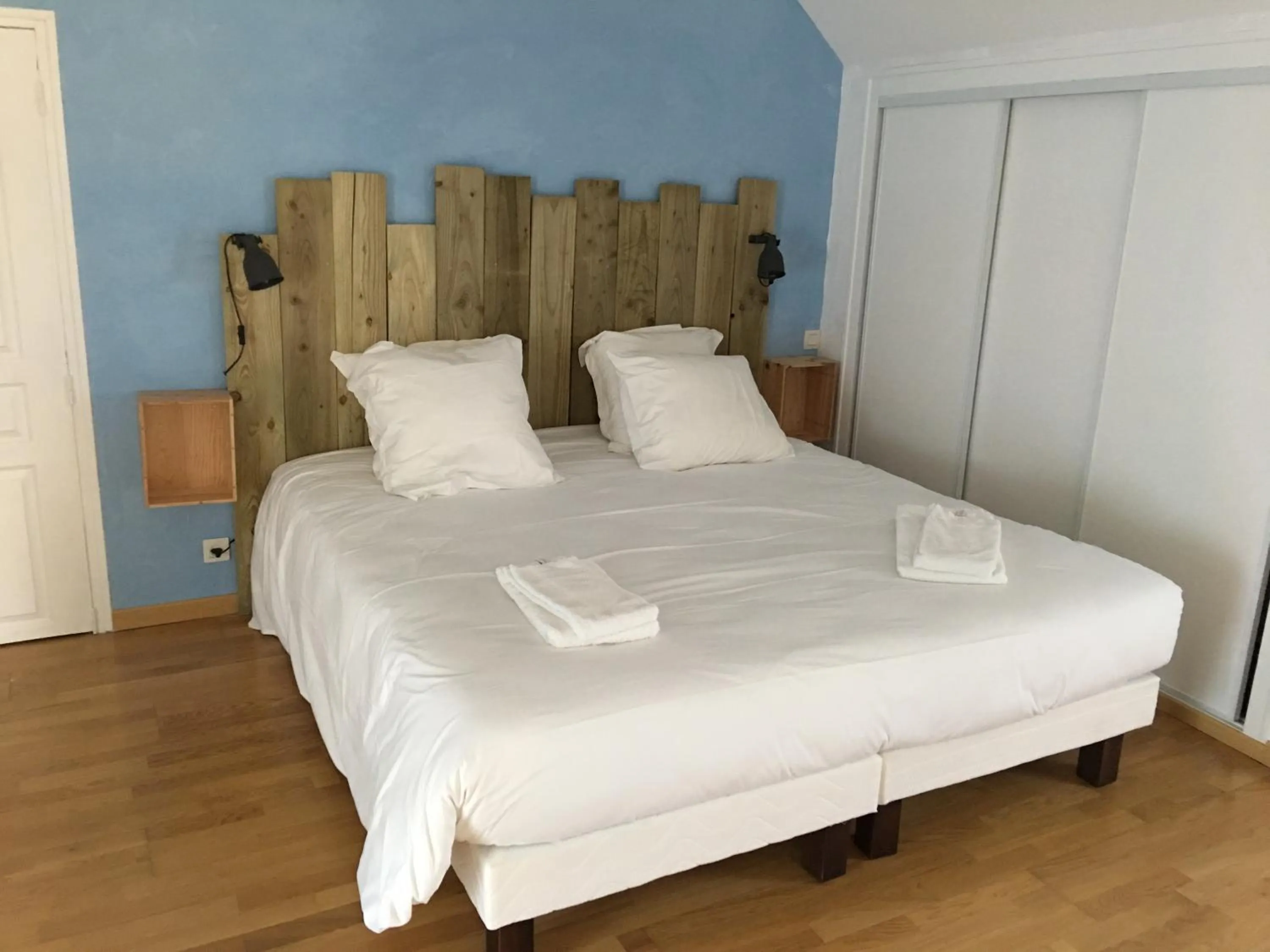 Bed in Les chambres de La Métairie du Dick