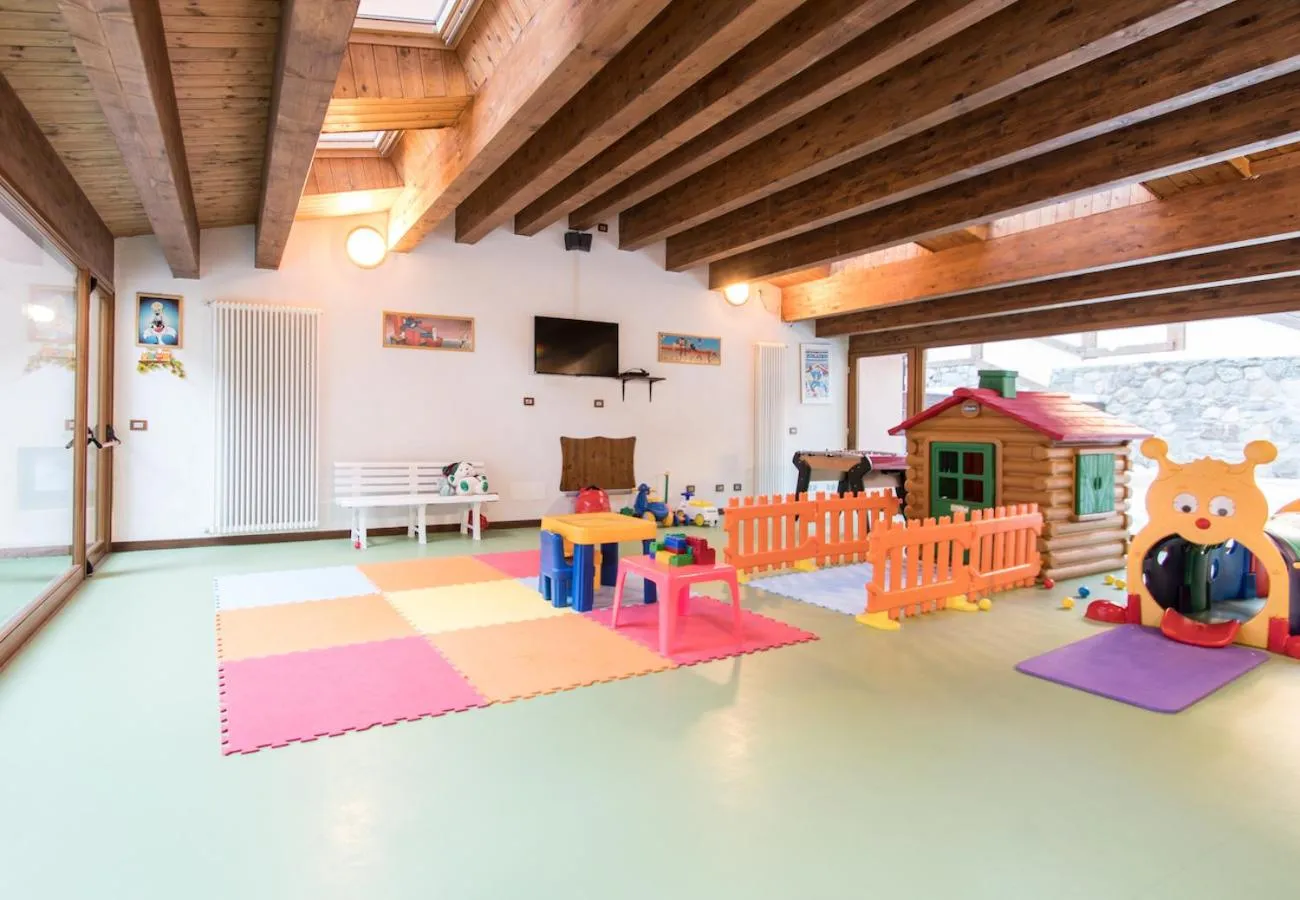 Limone Palace Aparthotel