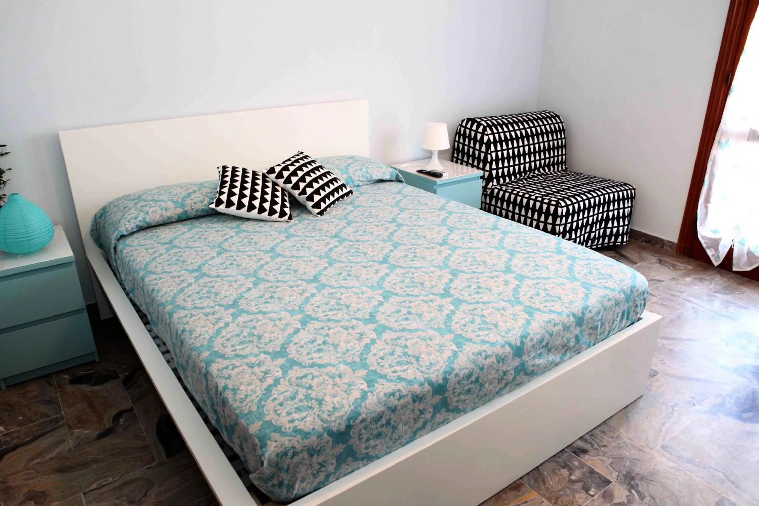 Bed in Pompei Gryllus