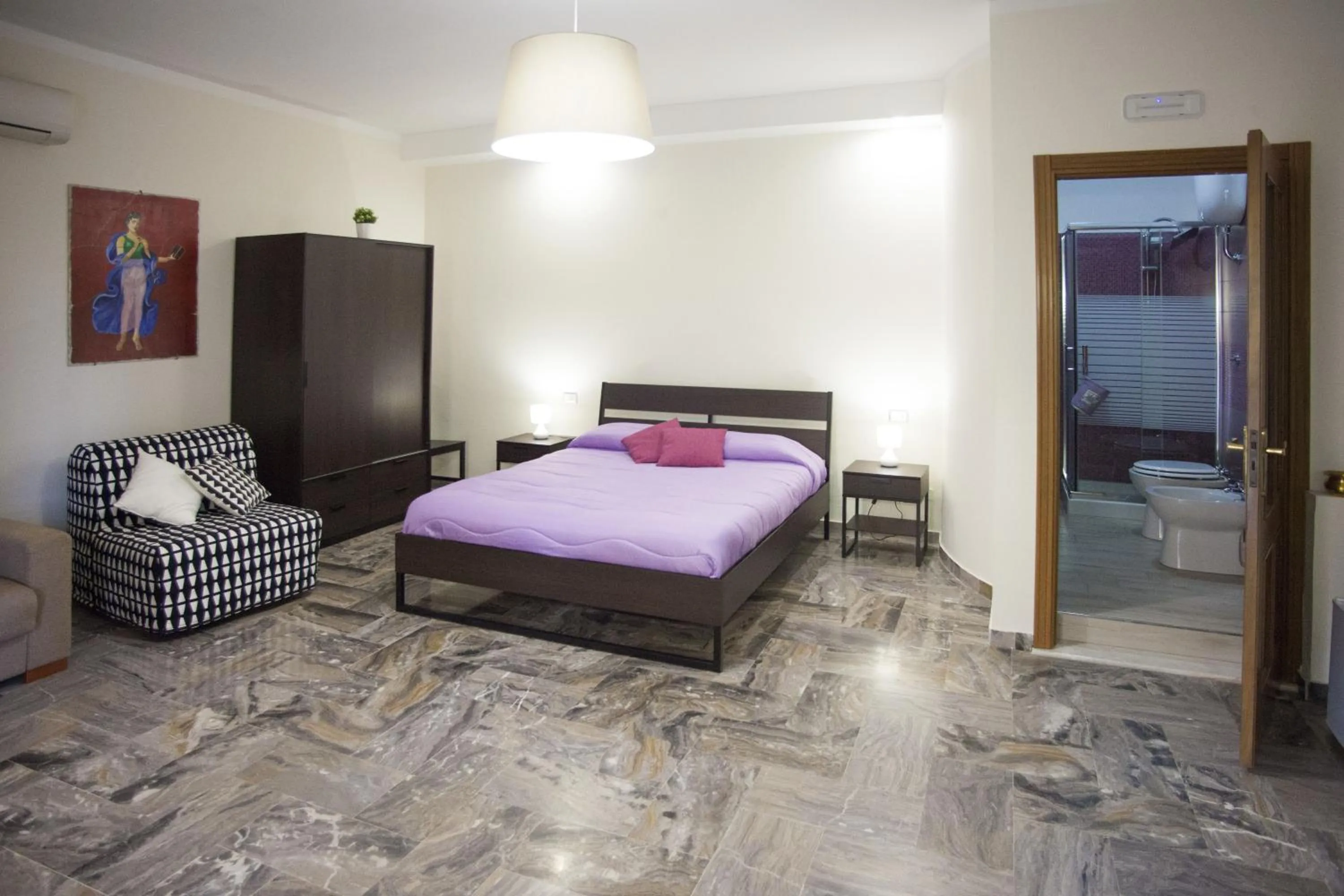 Bathroom in Pompei Gryllus