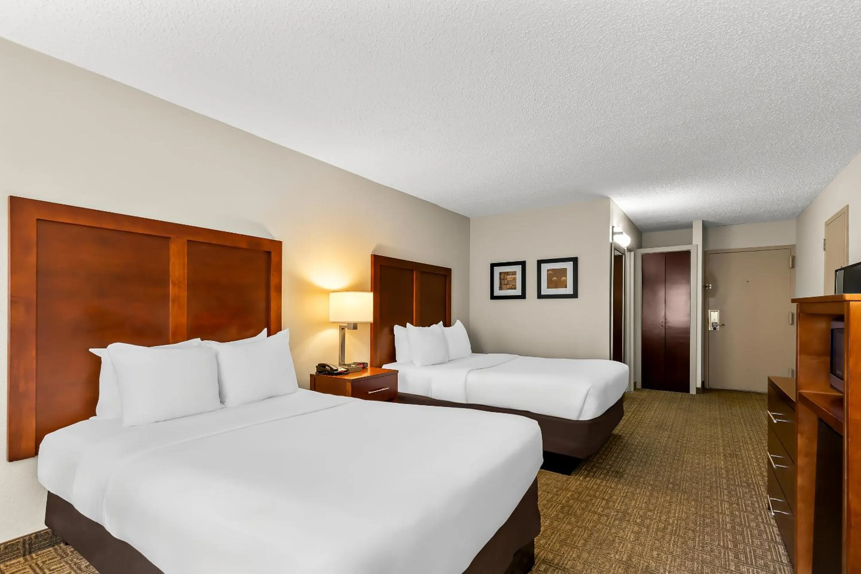 Bed in Comfort Inn St Louis - Westport Event Center