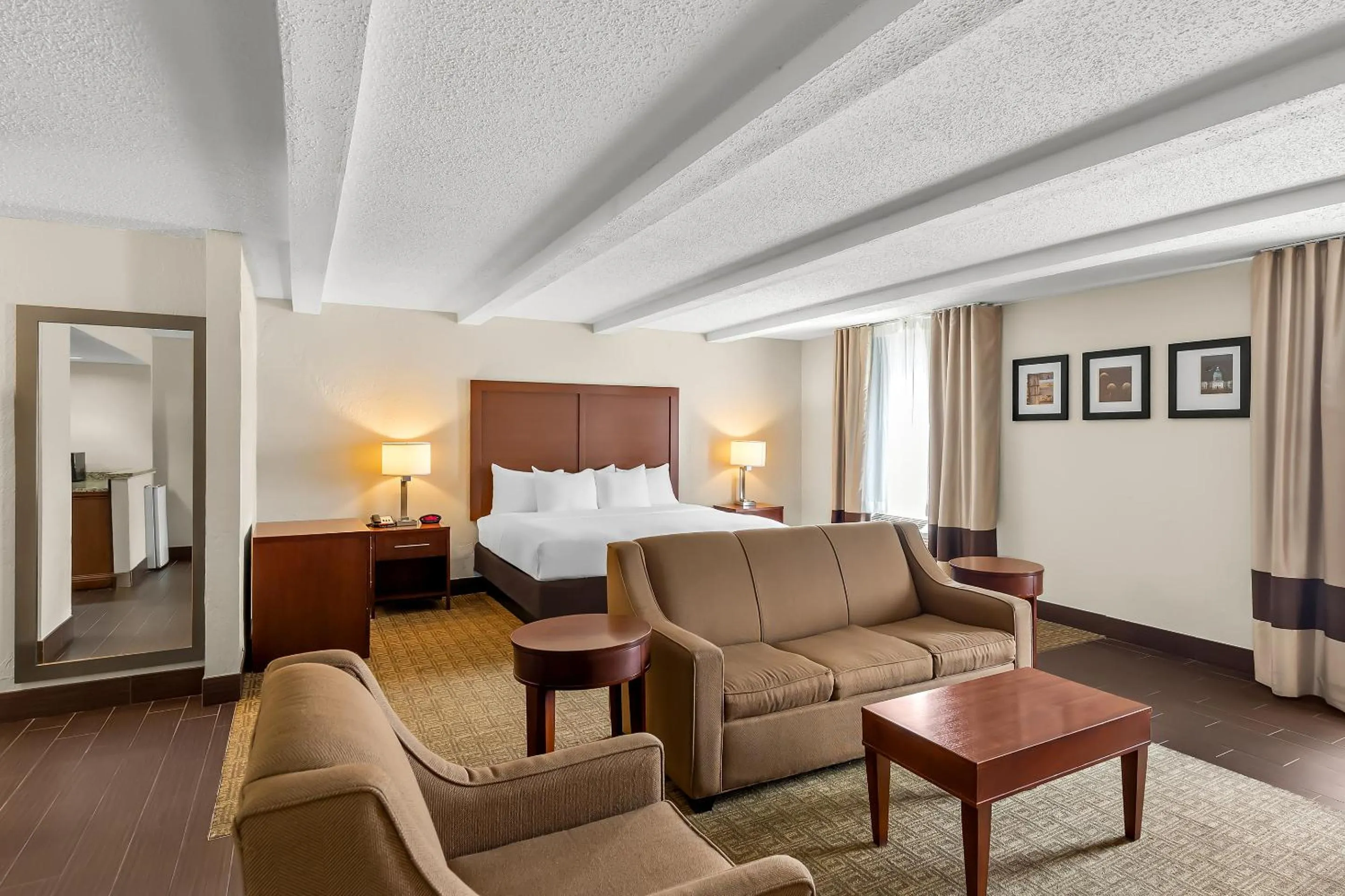 Bed in Comfort Inn St Louis - Westport Event Center