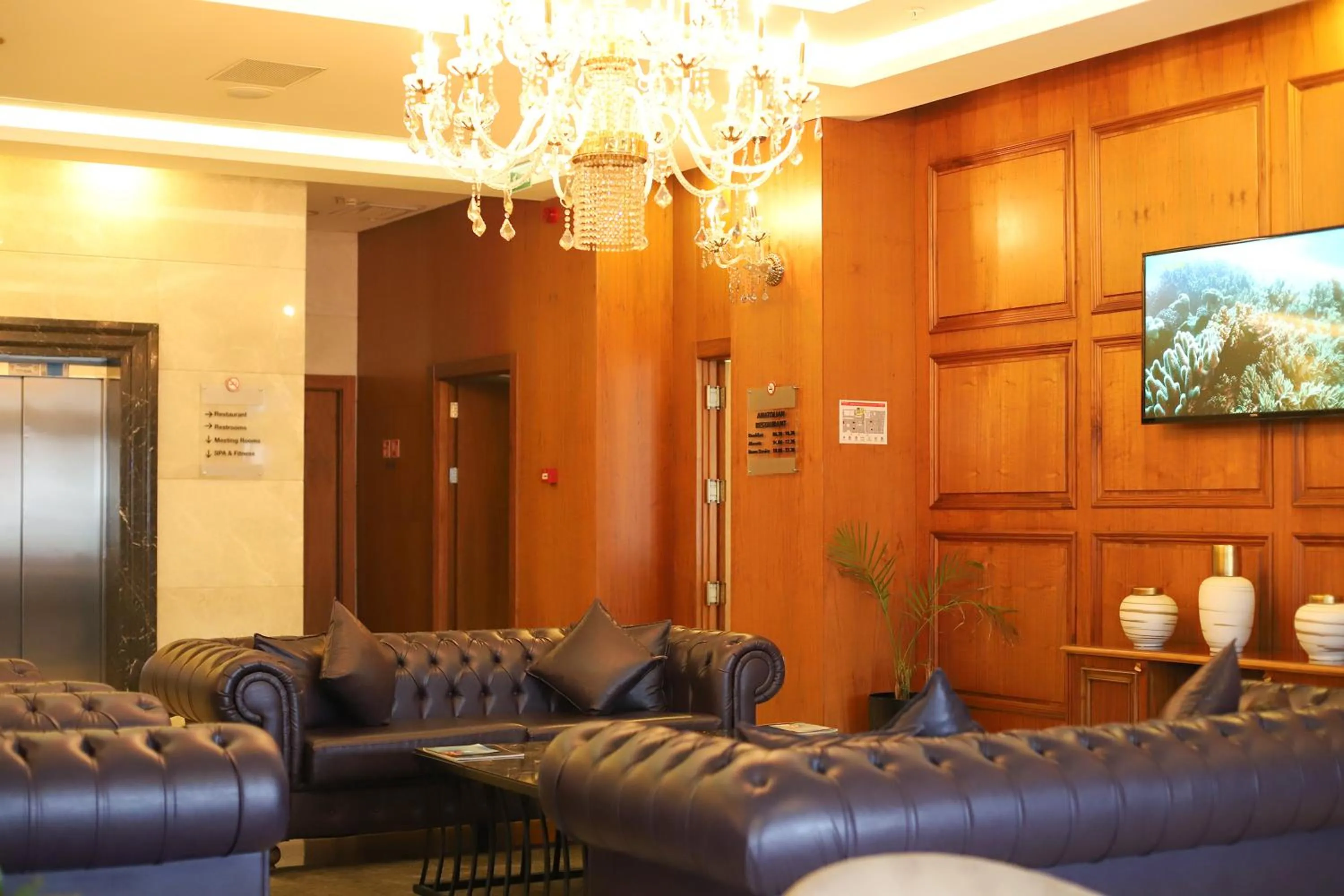 Lobby or reception in Ramada by Wyndham Yalova