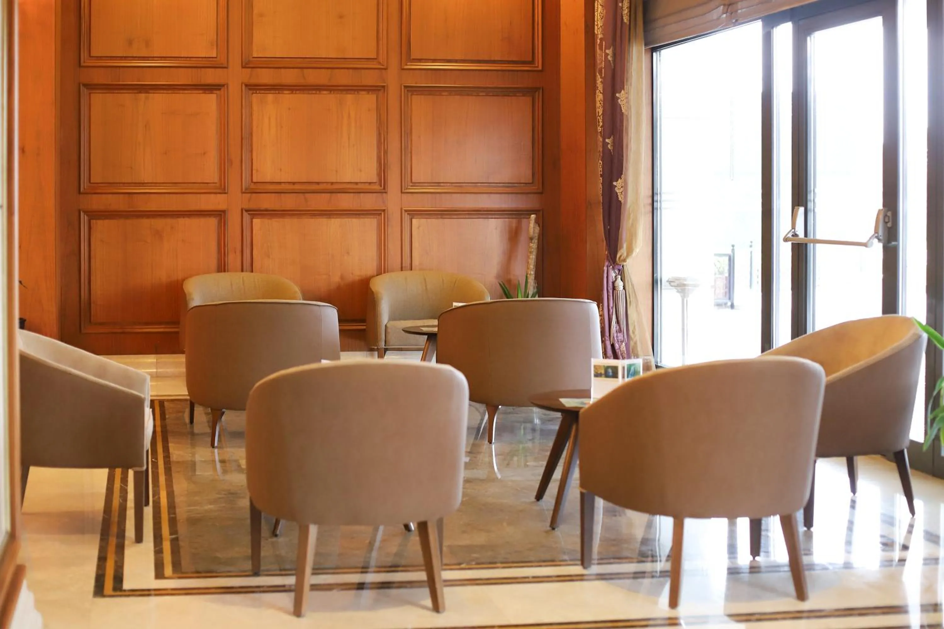 Lobby or reception in Ramada by Wyndham Yalova