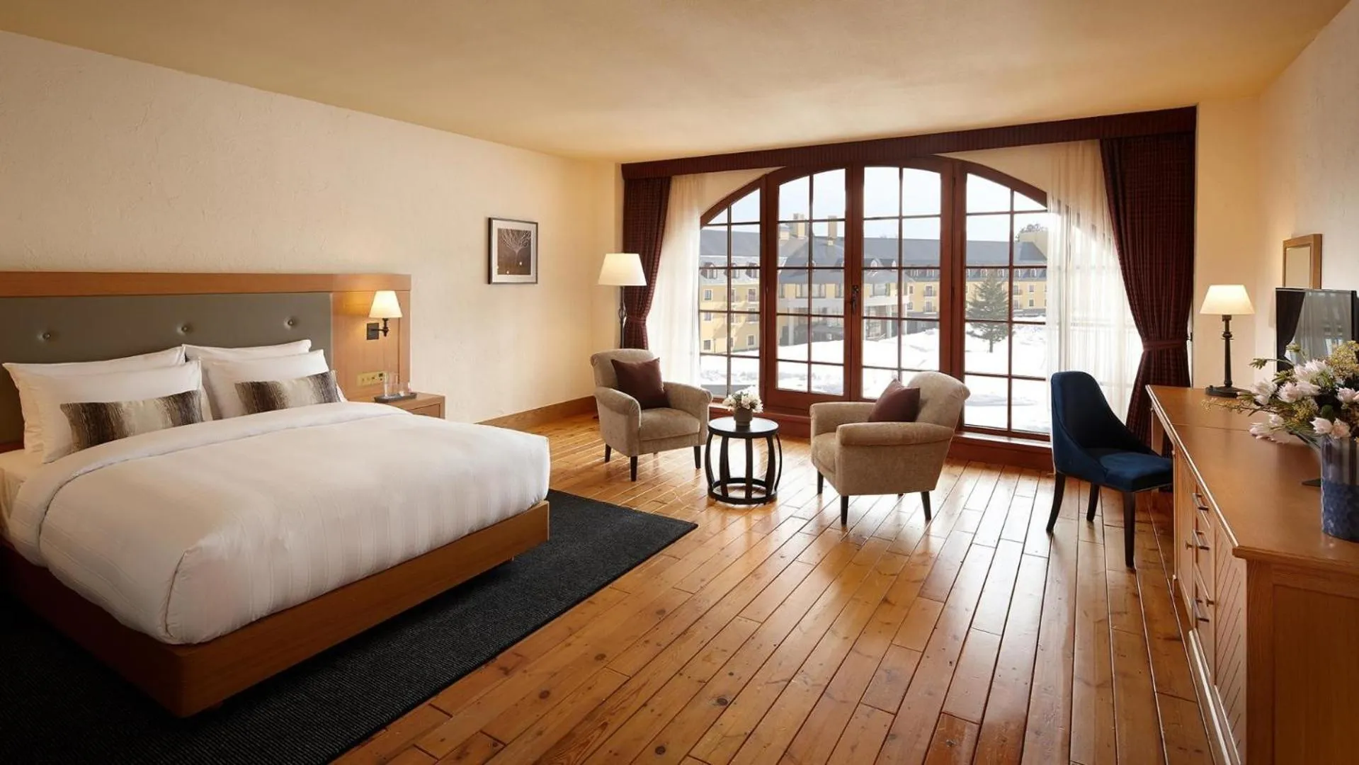 Photo of the whole room, Bed in Lotte Arai Resort