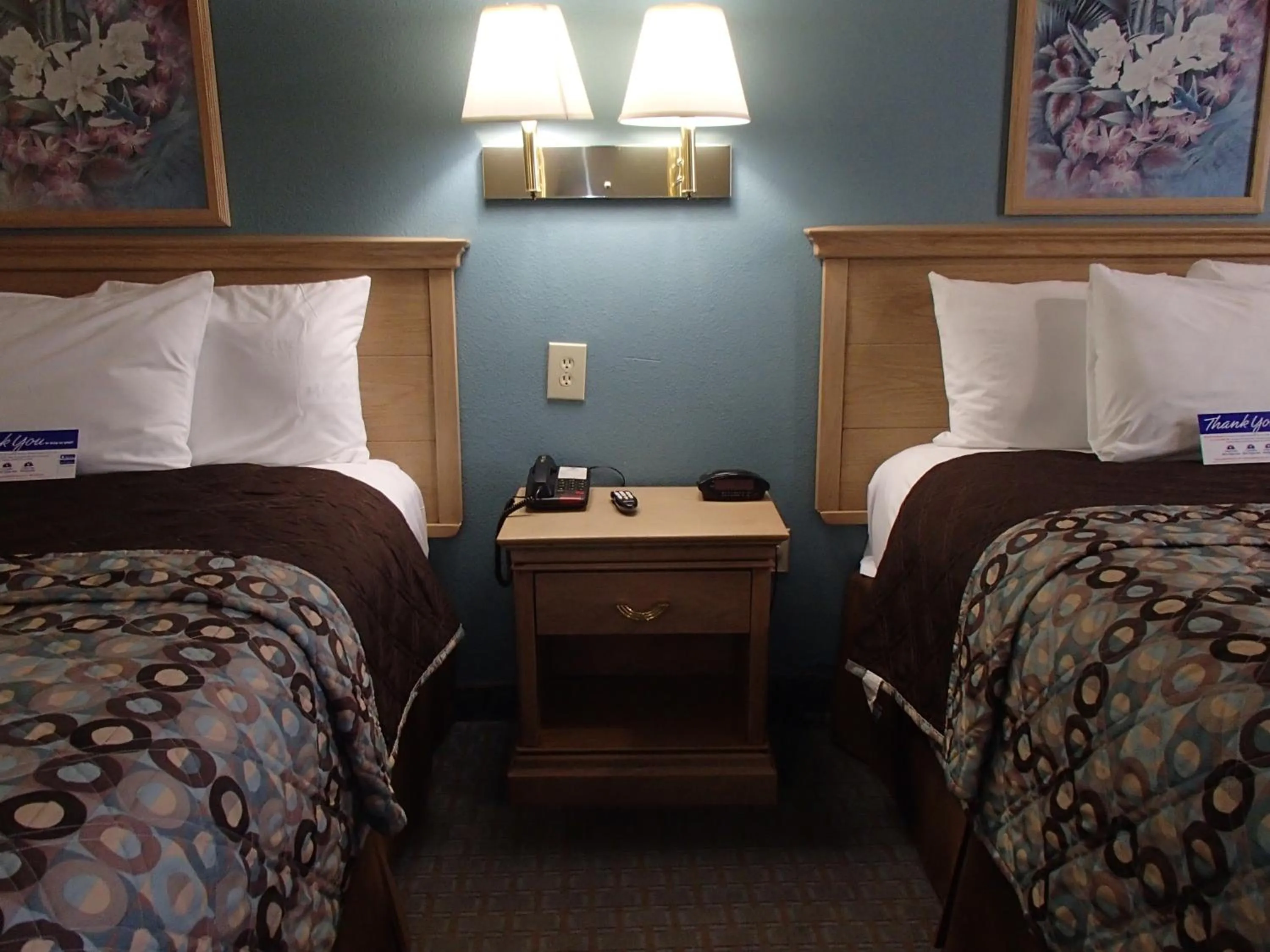 Bedroom, Bed in Americas Best Value Inn Hobby Airport
