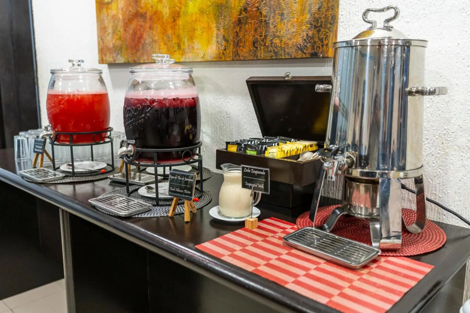 Coffee/tea facilities in Hotel Ocean View