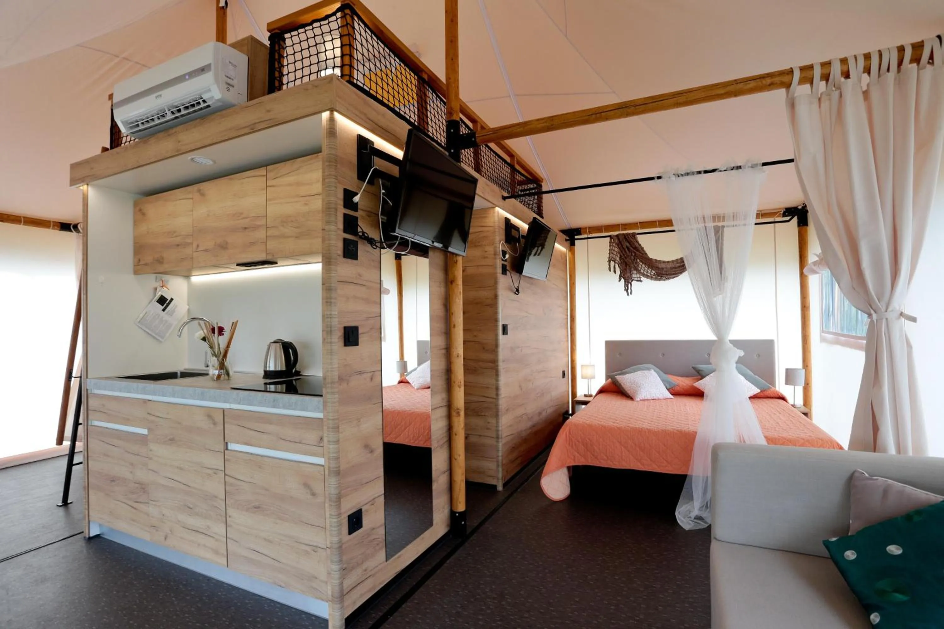 Kitchen or kitchenette, Bed in Villaggio La Pescaccia