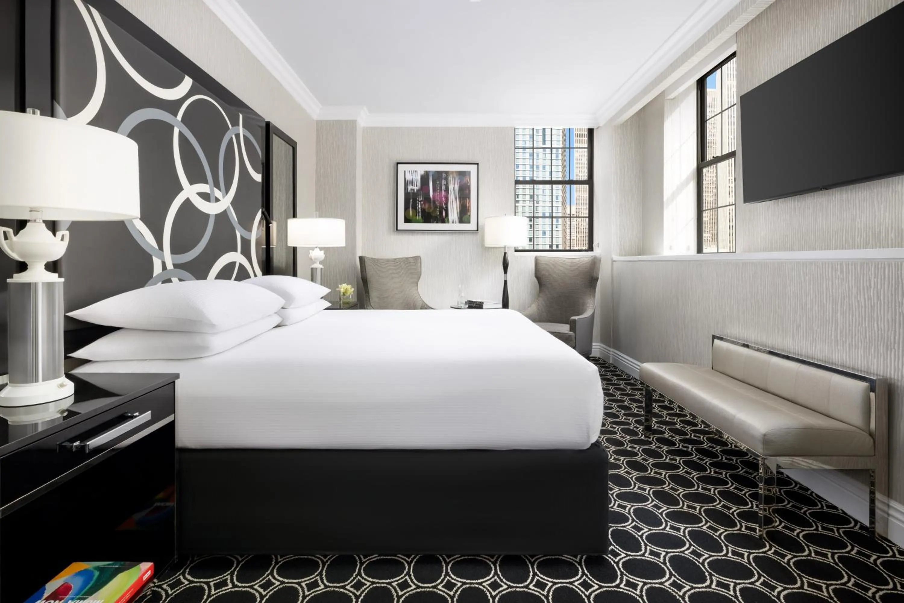 Bedroom, Bed in The Muse New York