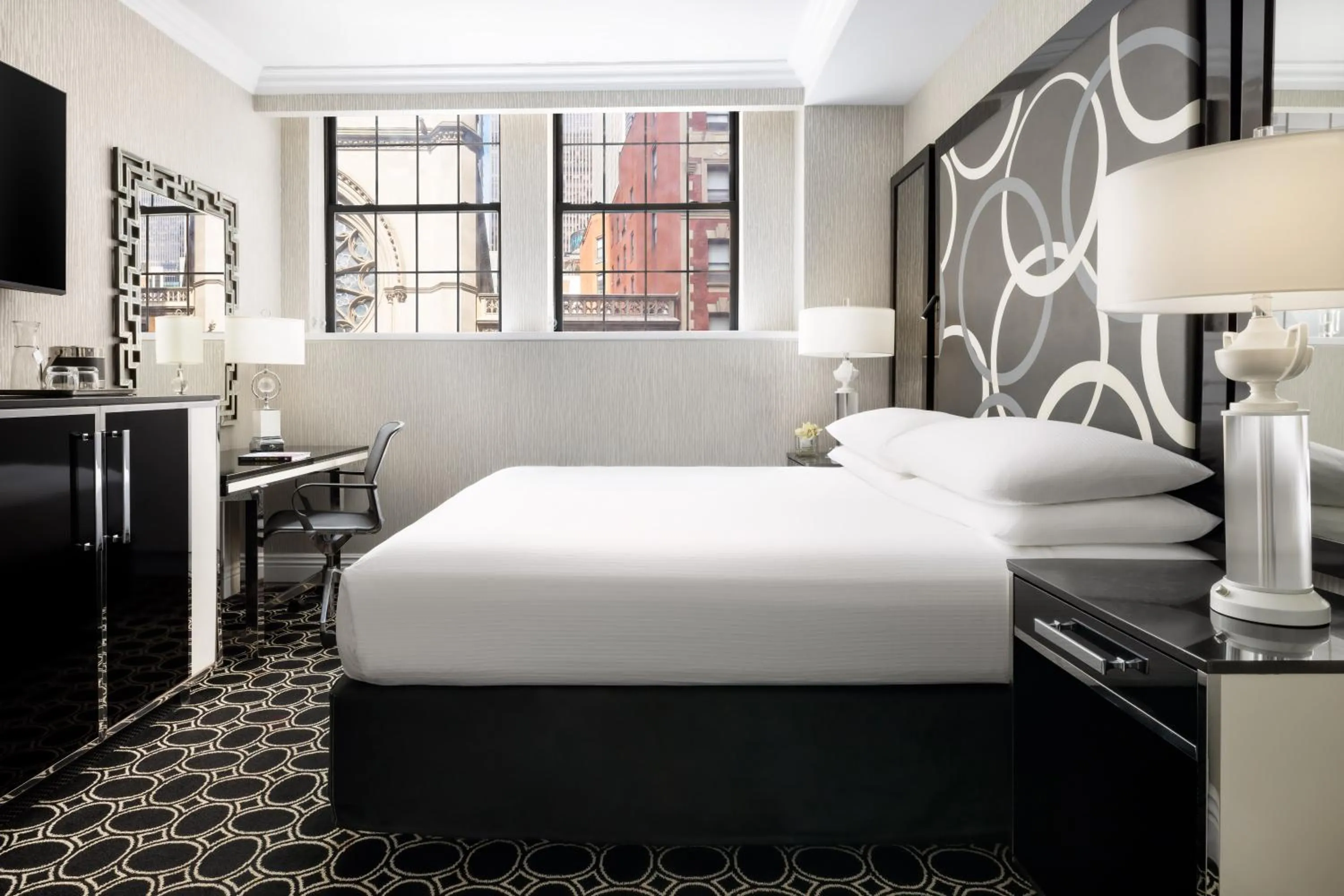 Bedroom, Bed in The Muse New York