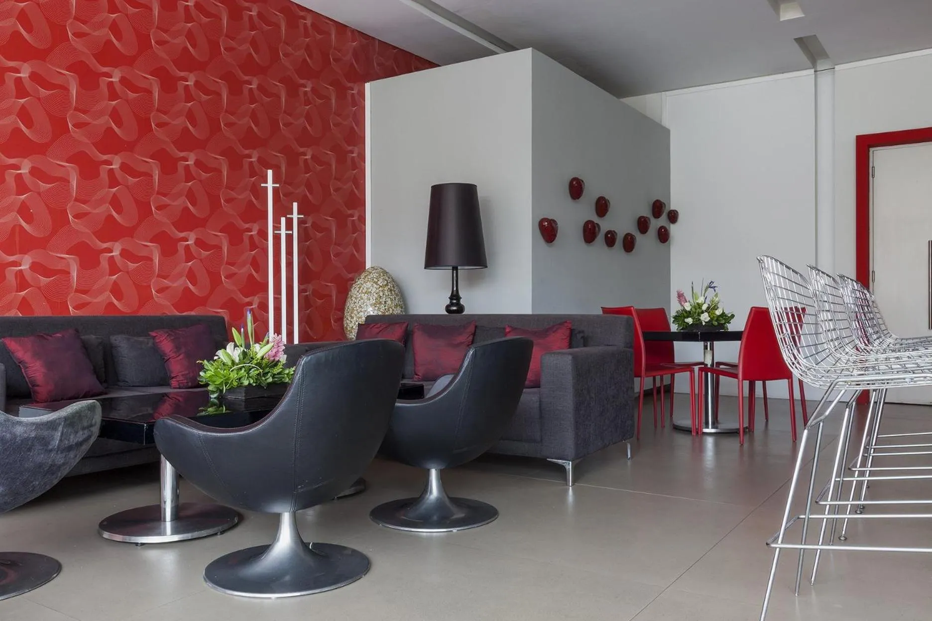 Business facilities in Gamma Morelia Belo