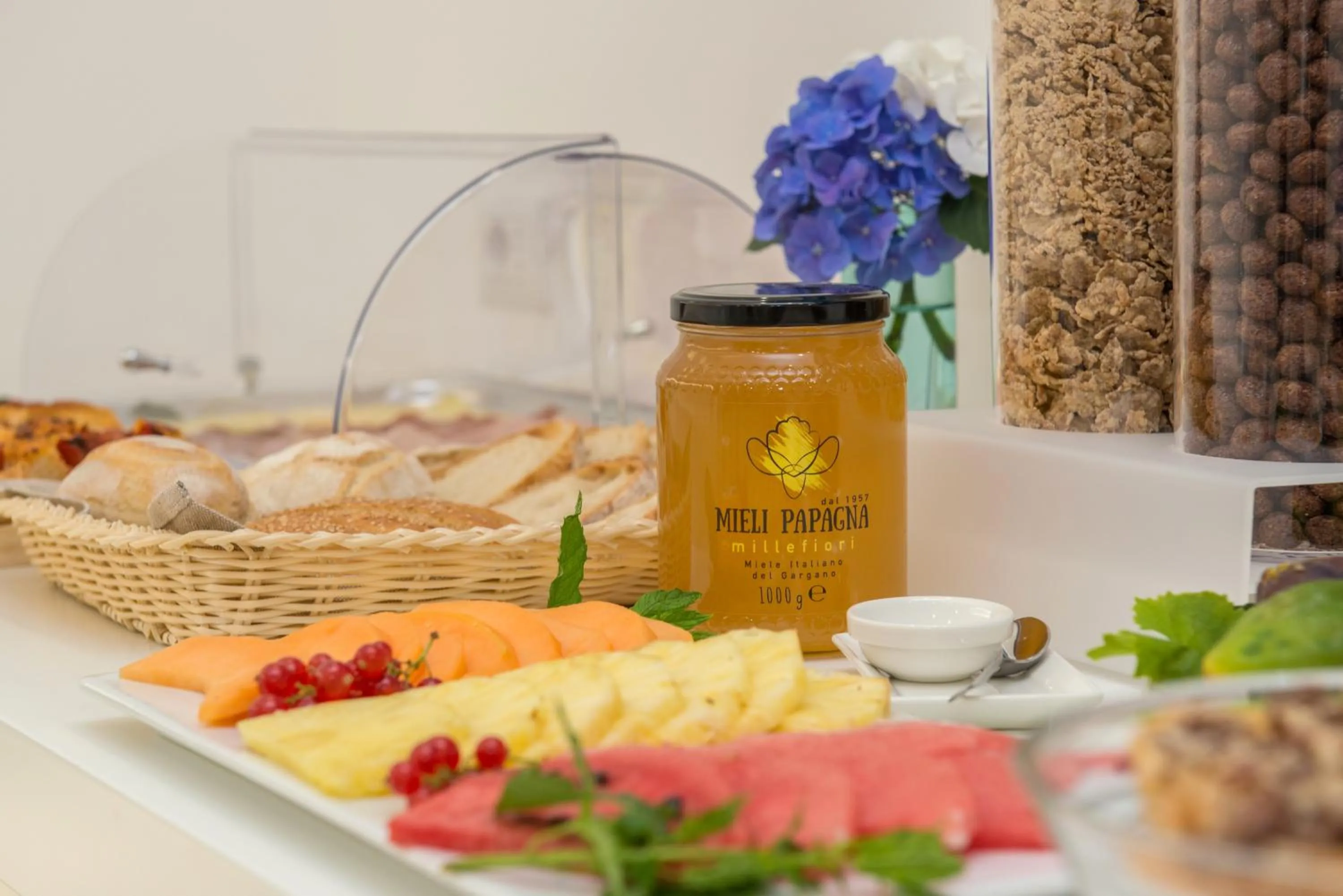 Buffet breakfast in A un passo dal mare