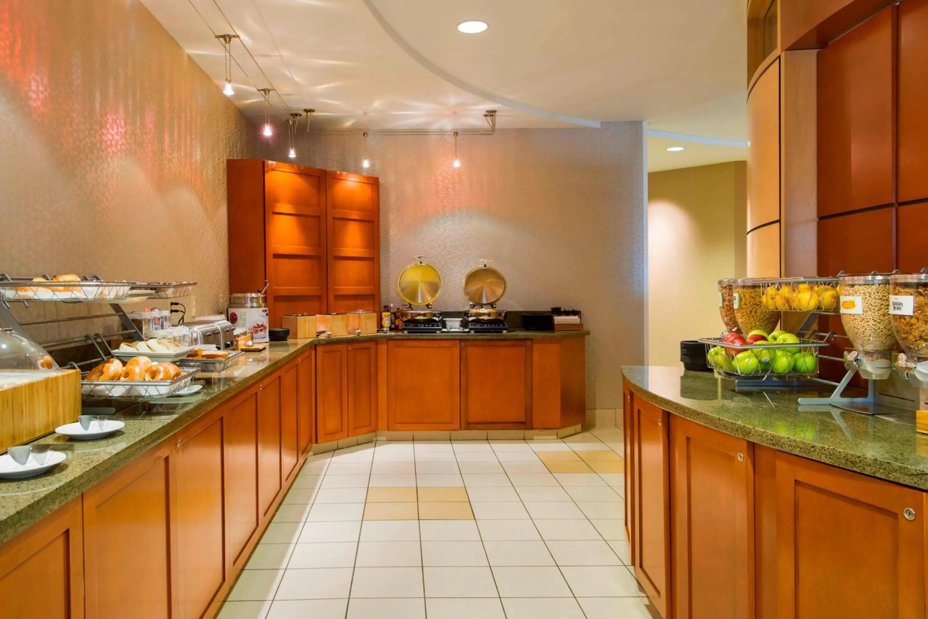 Breakfast in SpringHill Suites by Marriott Omaha East, Council Bluffs, IA