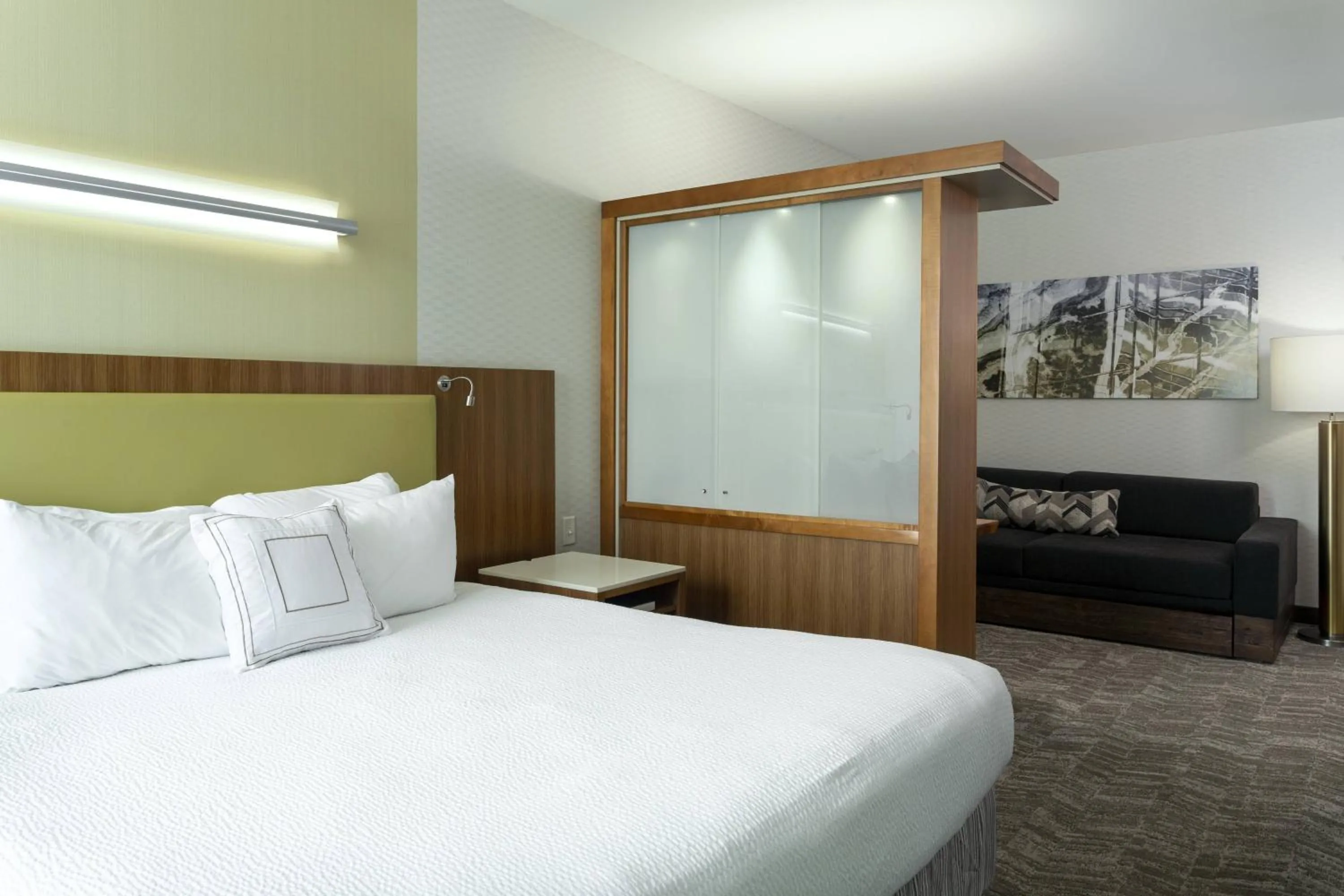 Bedroom, Bed in SpringHill Suites by Marriott Philadelphia Airport / Ridley Park