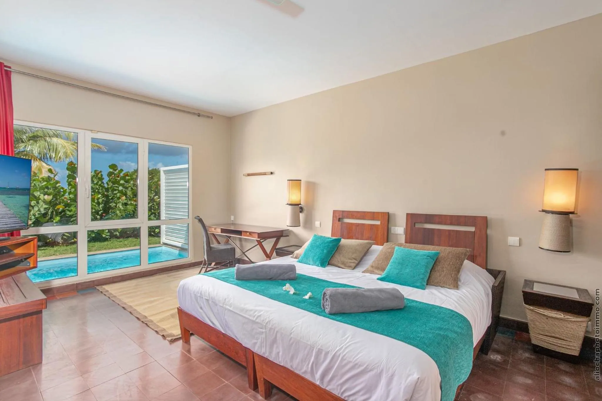 Bed in Les Villas du Lagon