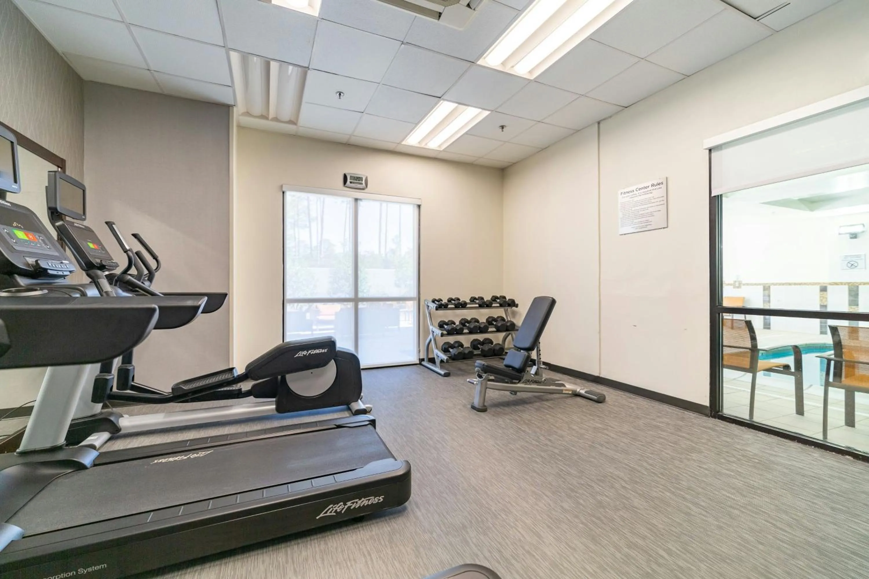 Fitness centre/facilities in Courtyard Biloxi North/D'Iberville