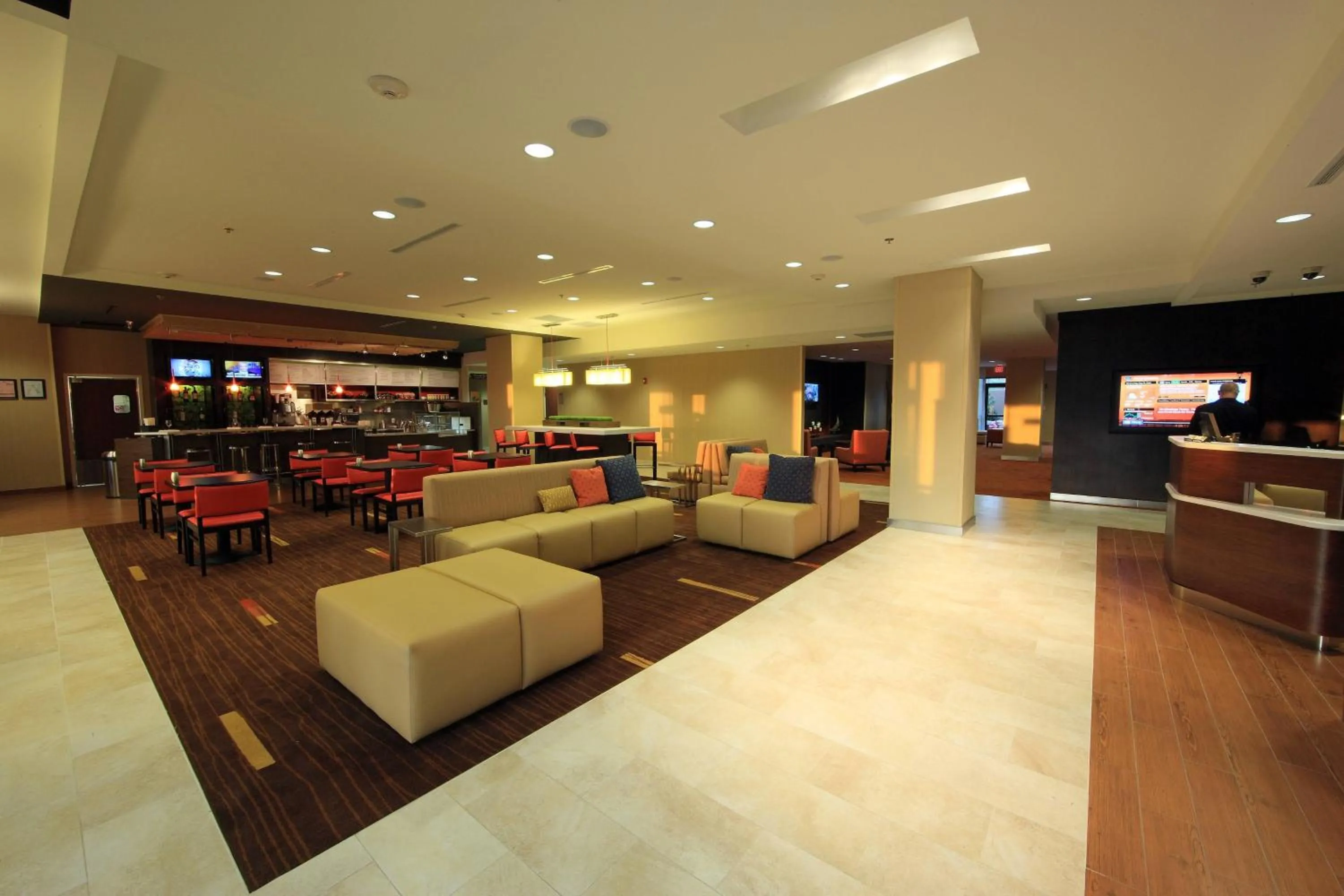 Lobby or reception in Courtyard Biloxi North/D'Iberville