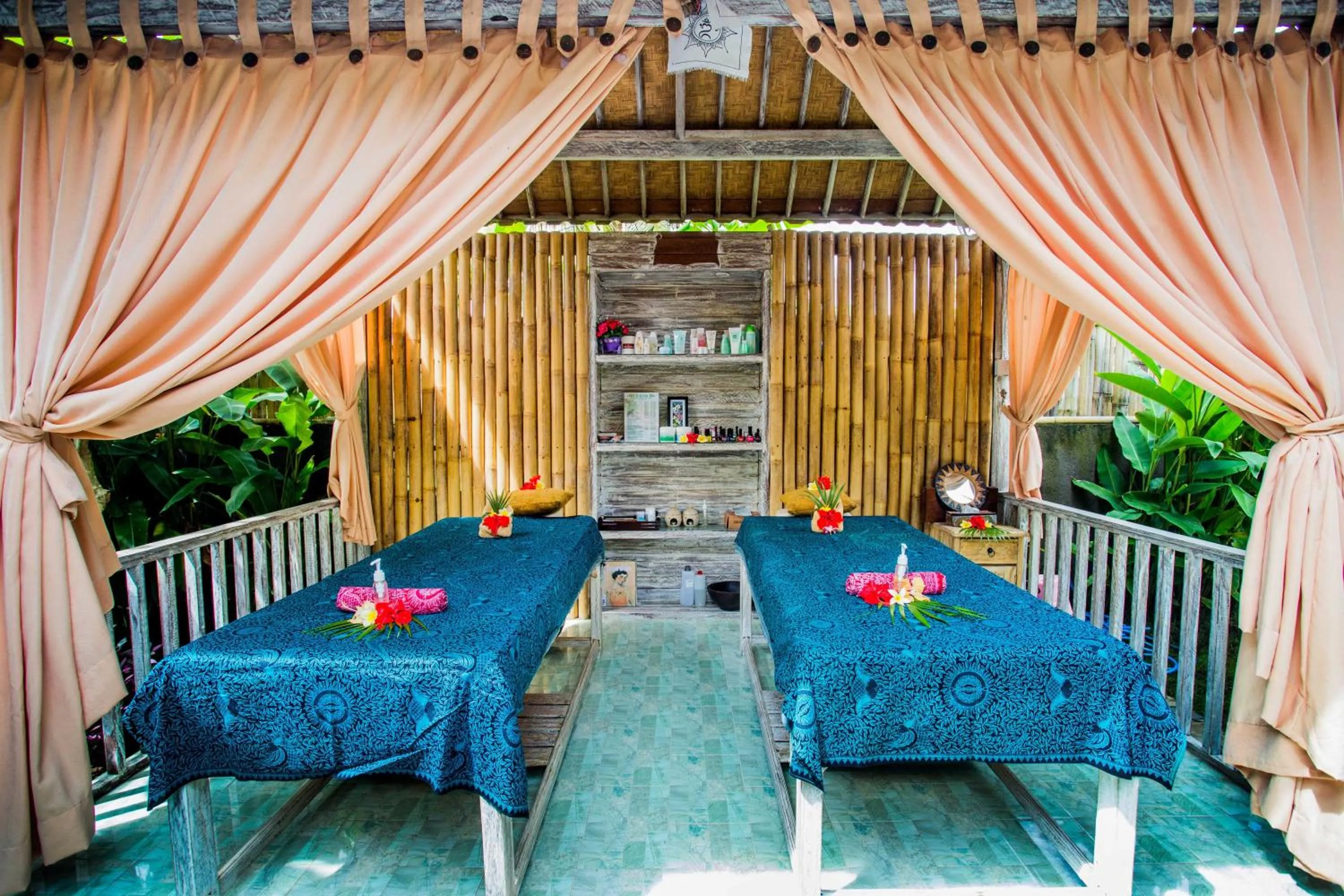 Property building in The Syron Huts Lembongan