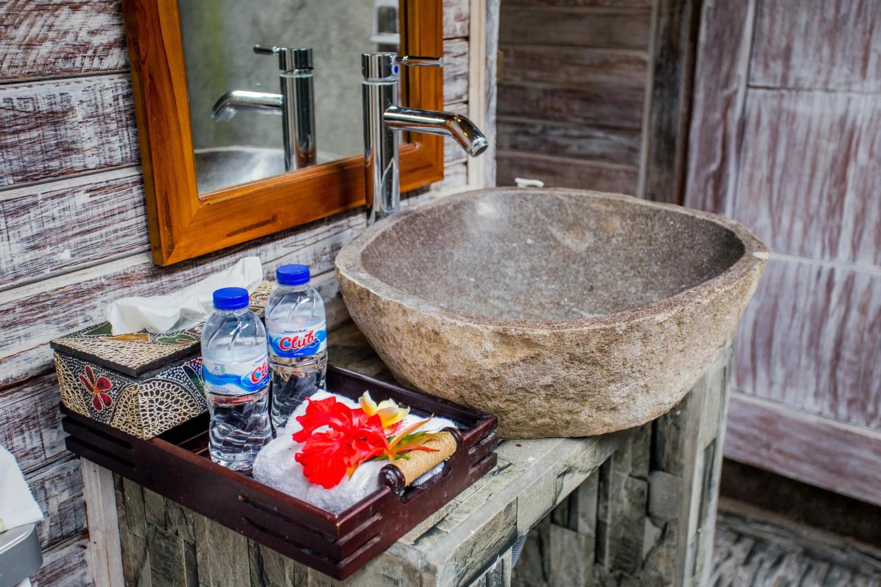 Bathroom in The Syron Huts Lembongan