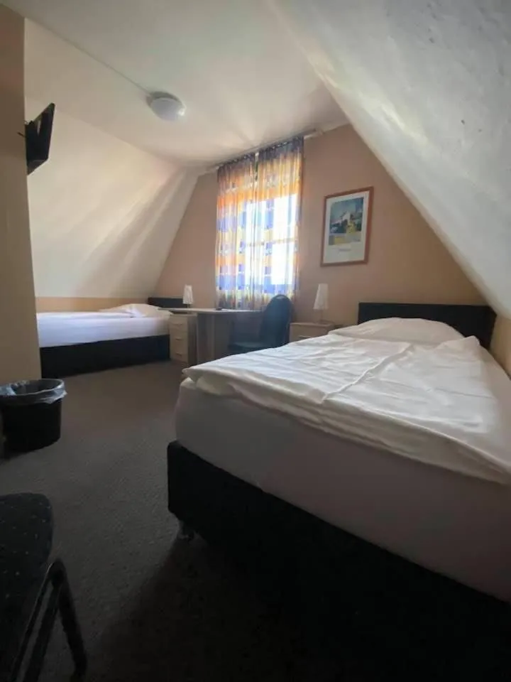 Photo of the whole room, Bed in Hotel-Gasthof "Alter Ritter"