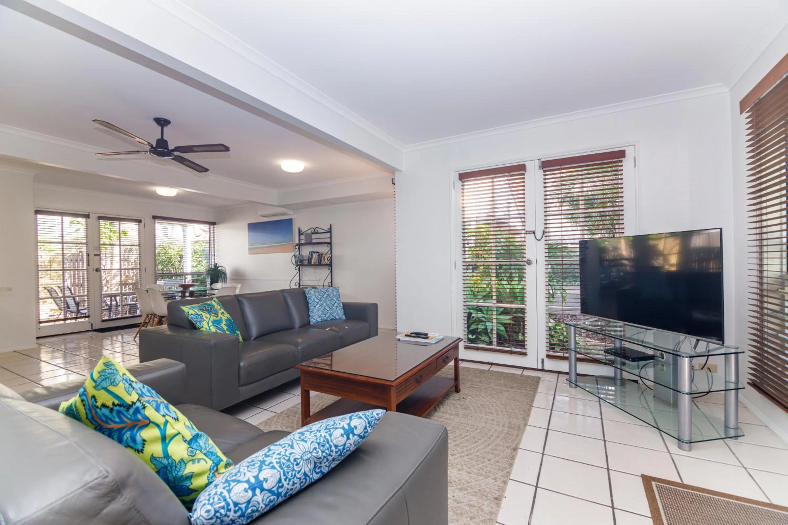 TV and multimedia in Sandy Beach Resort