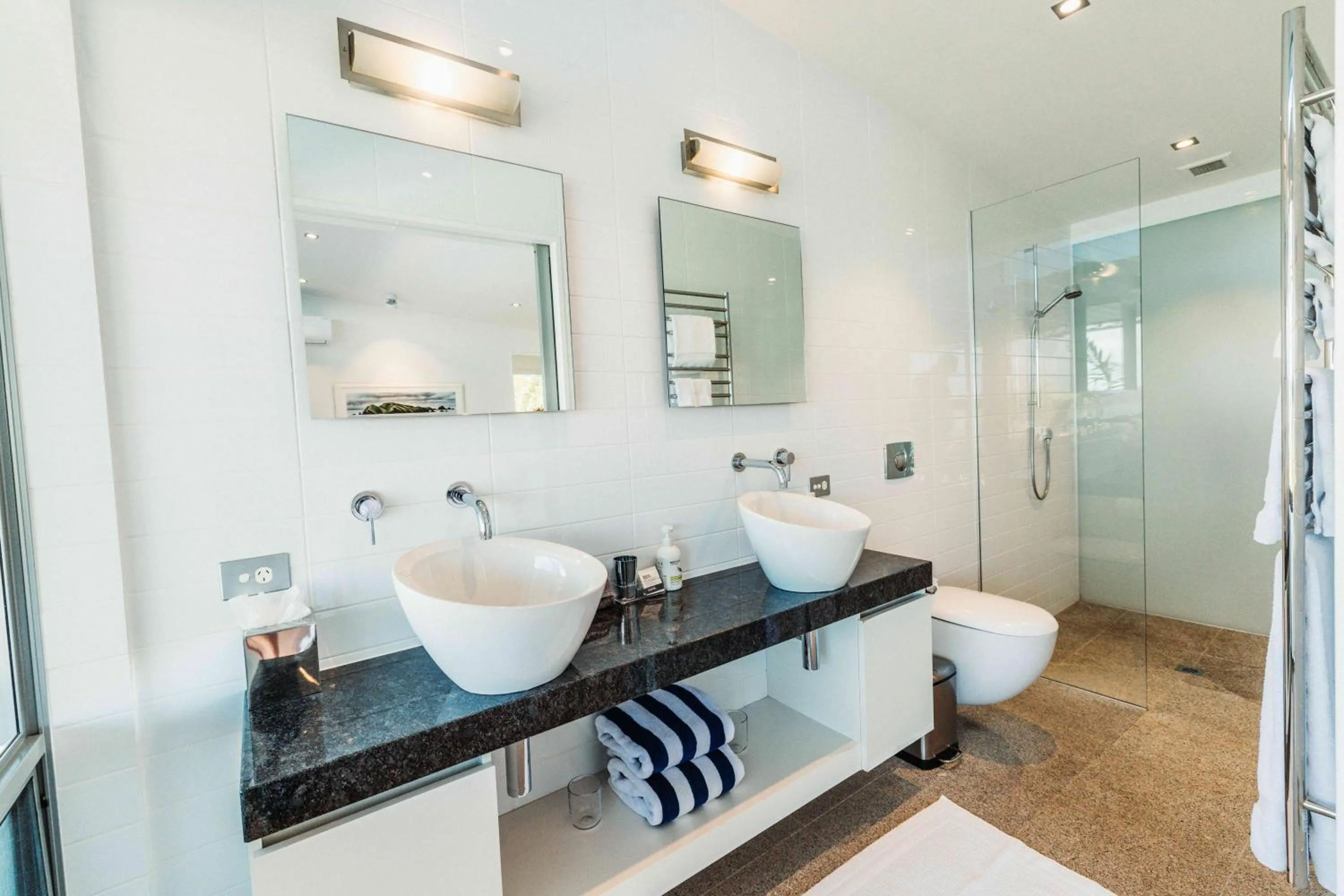 Bathroom in Eagles Nest