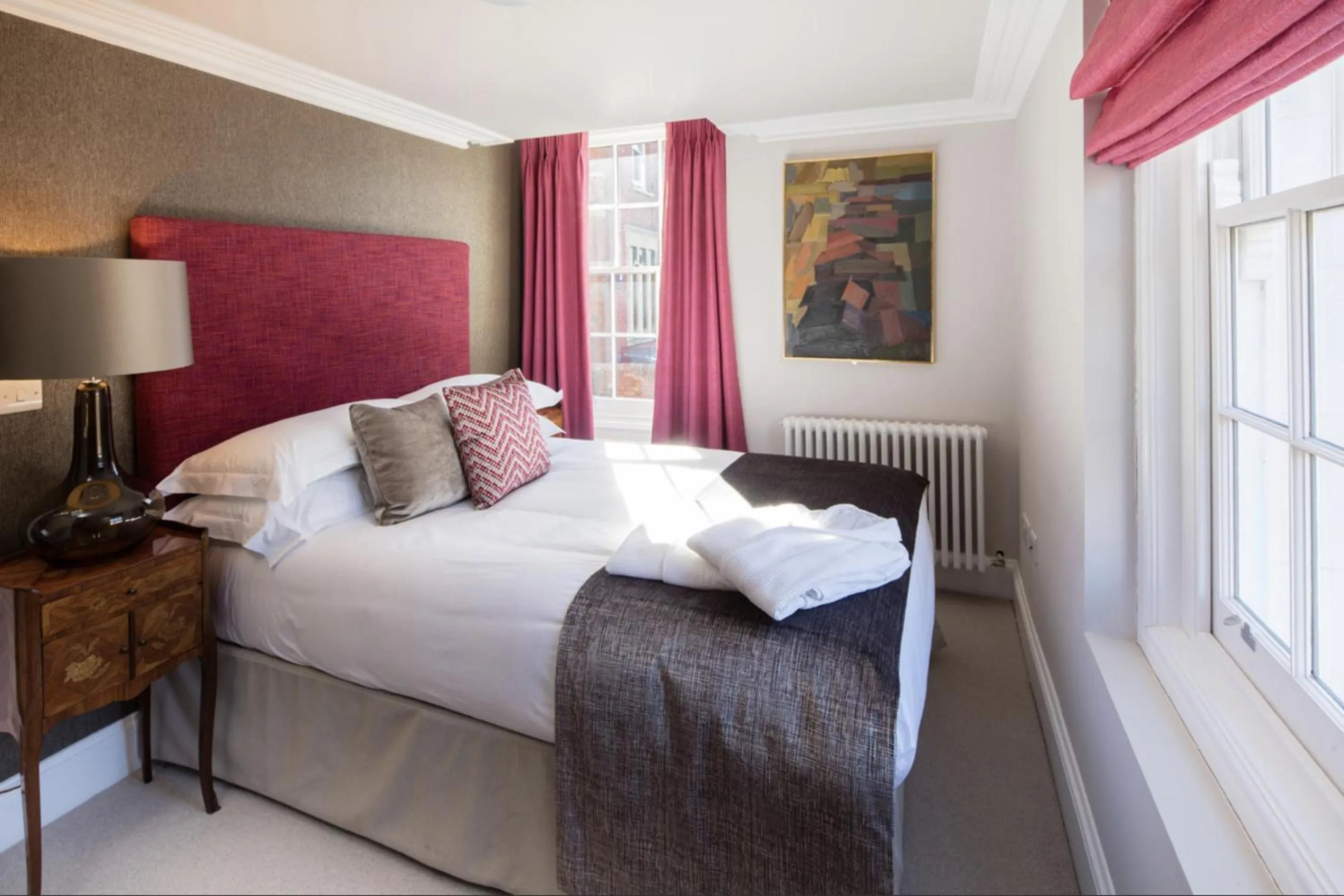 Bed in Beech House - Urban Apartments