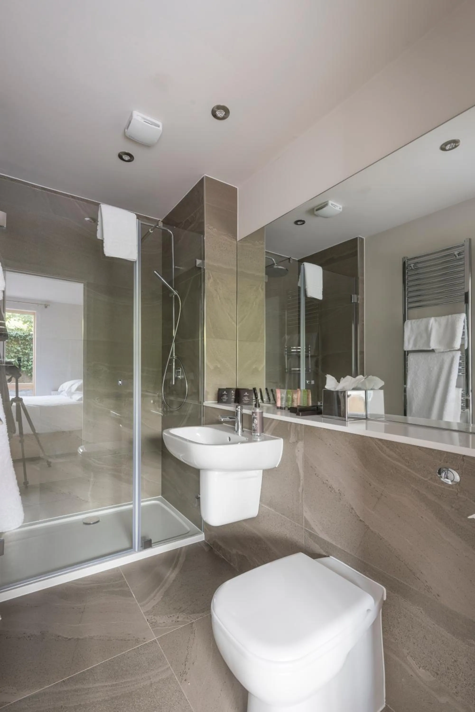 Shower in Beech House - Urban Apartments