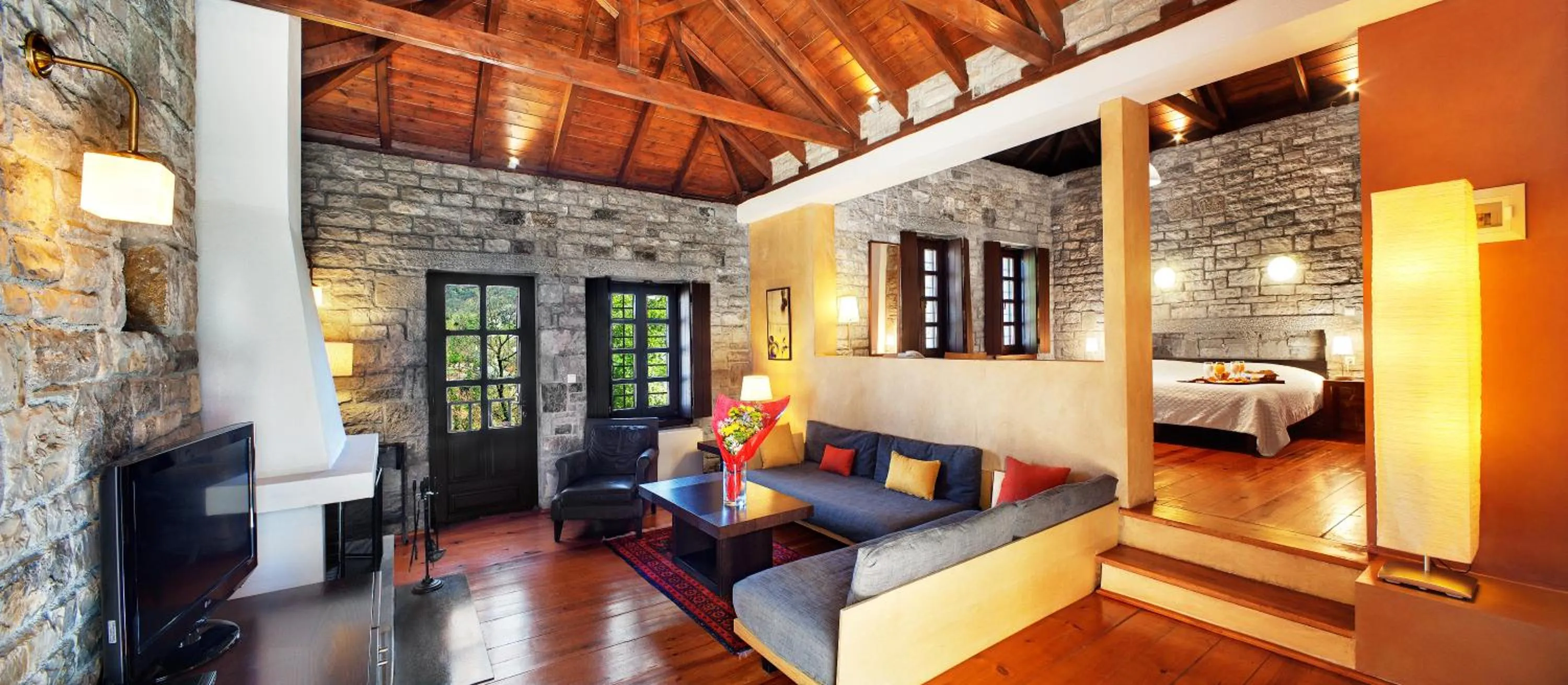 Living room, Bed in Aristi Mountain Resort